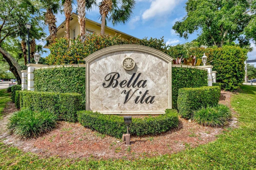 Photo of 115 Bella Vita Drive #115, Royal Palm Beach, FL 33411 (MLS # F10526772)