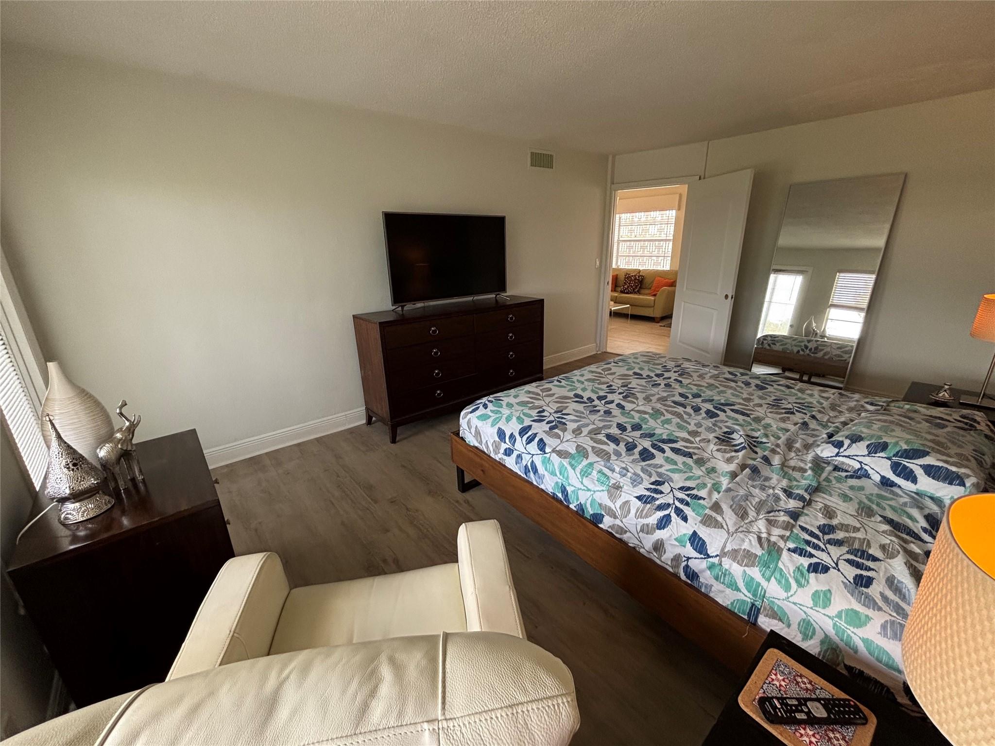 Park South Eleven Inc Con - Residential Lease