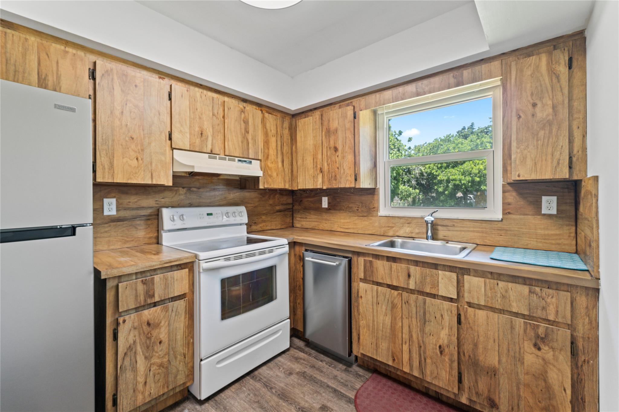 DAVIE HEIGHTS EXTENSION - Residential