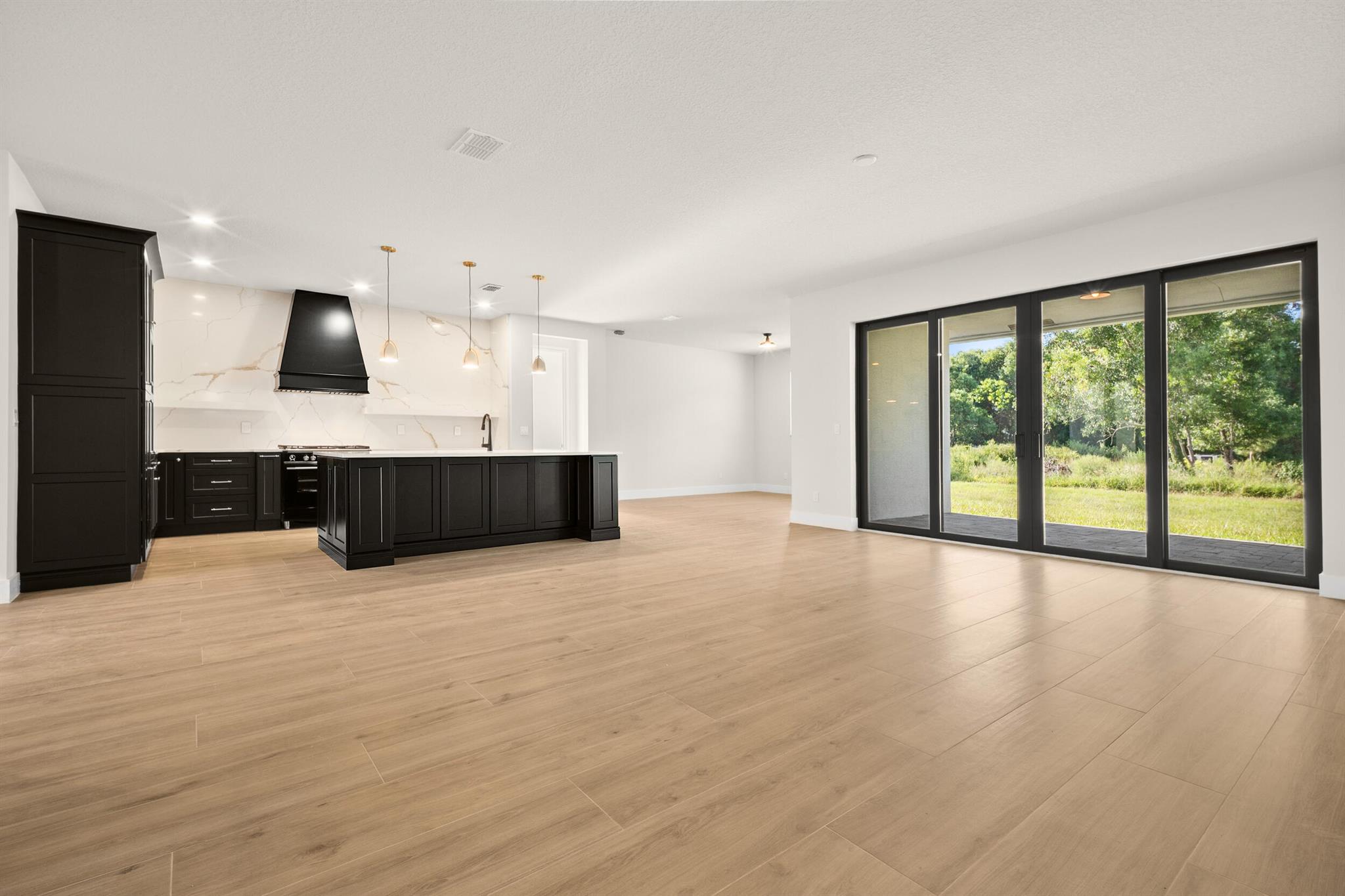 PORT ST LUCIE SECTION 8 - Residential