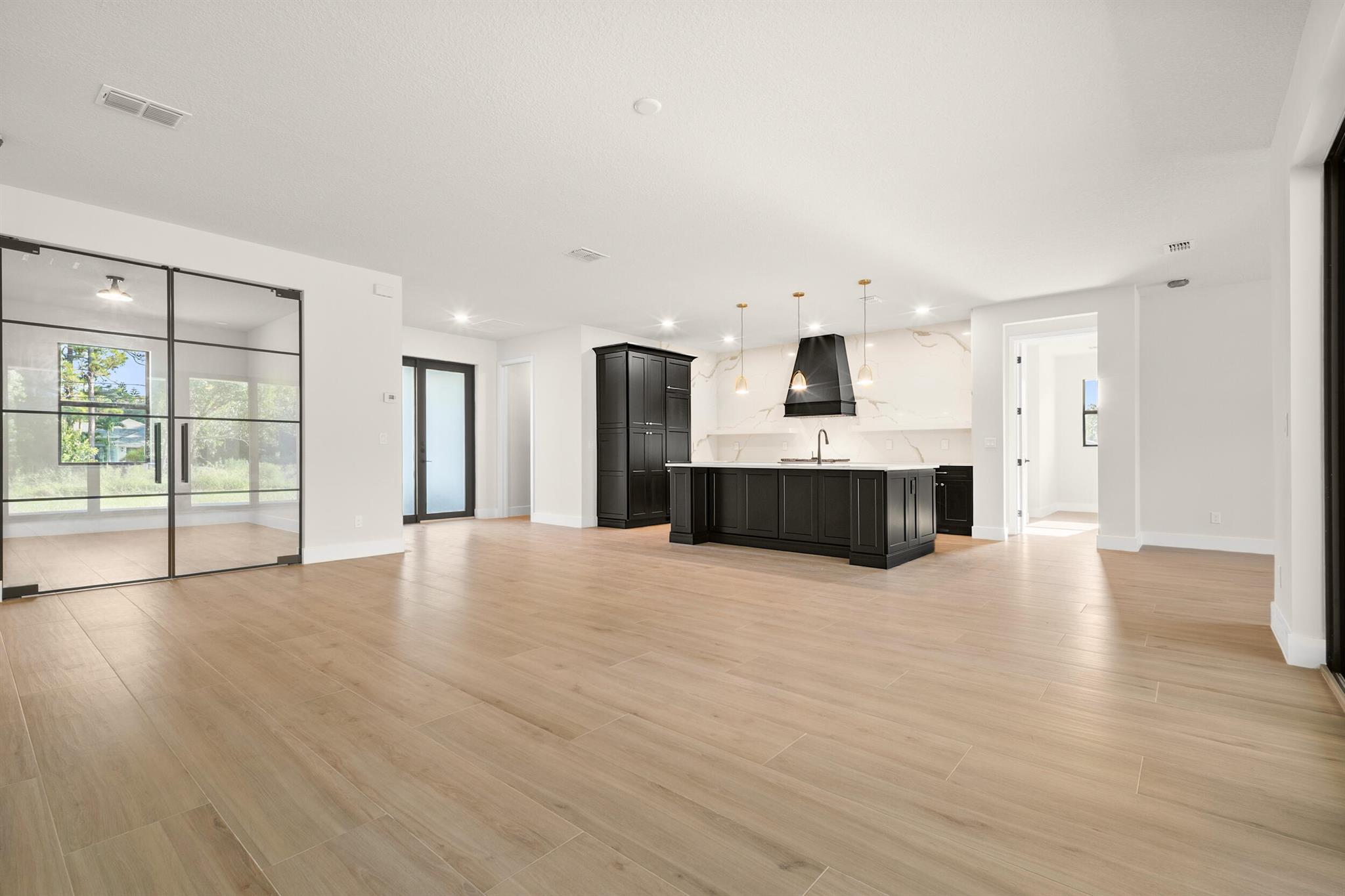 PORT ST LUCIE SECTION 8 - Residential