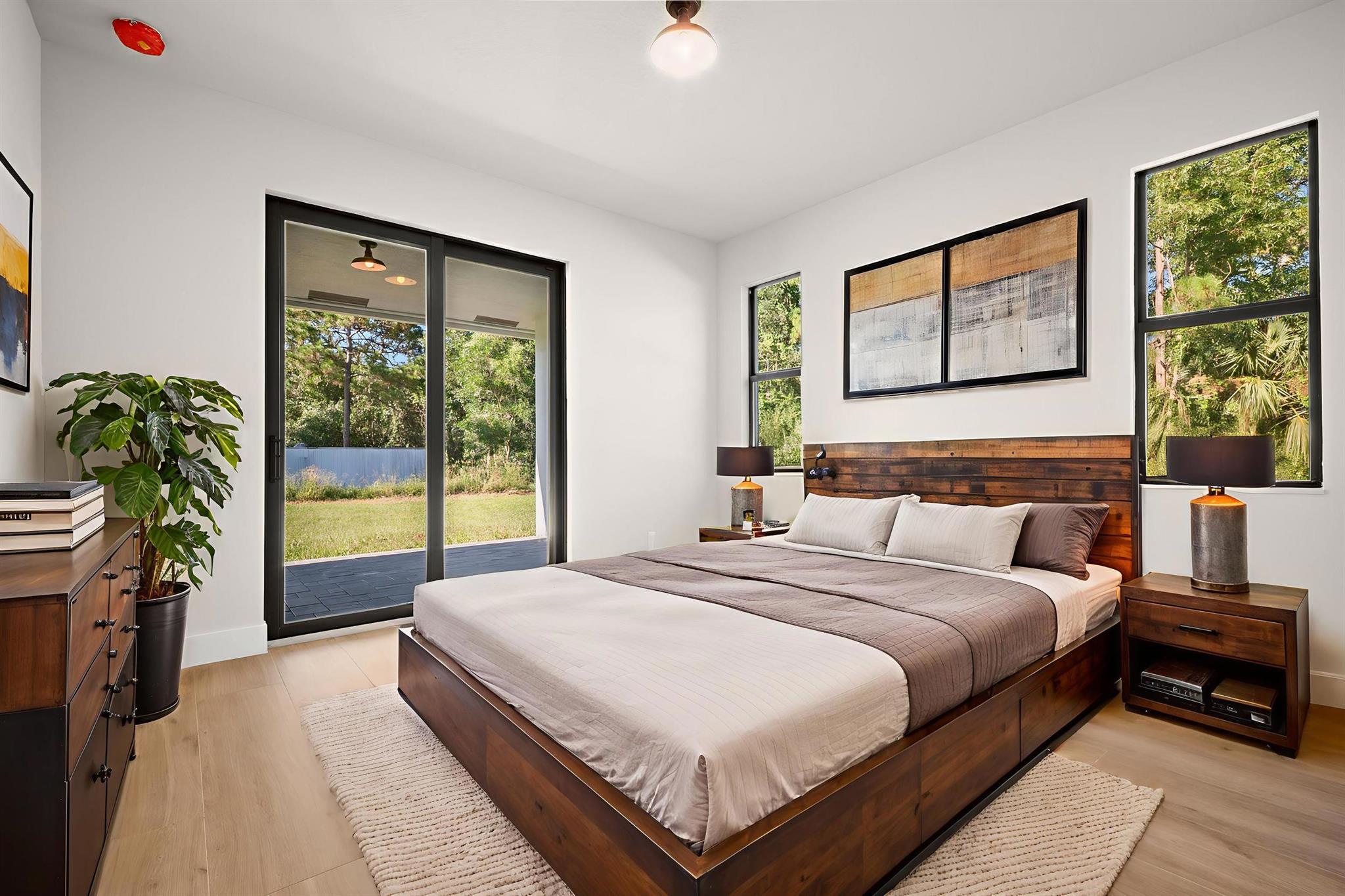 PORT ST LUCIE SECTION 8 - Residential