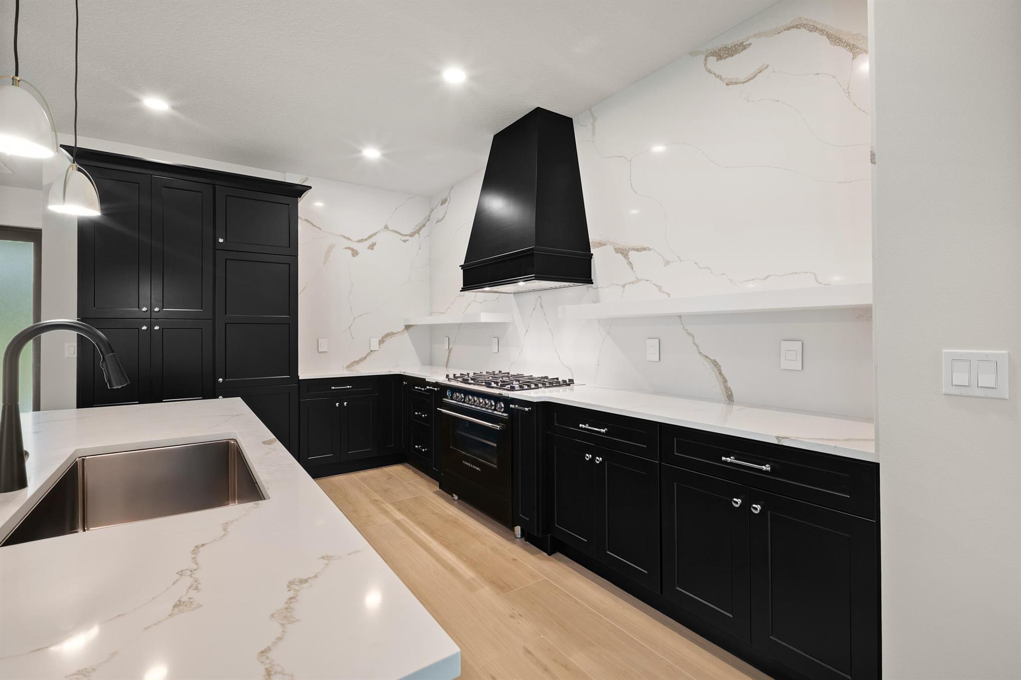 PORT ST LUCIE SECTION 8 - Residential