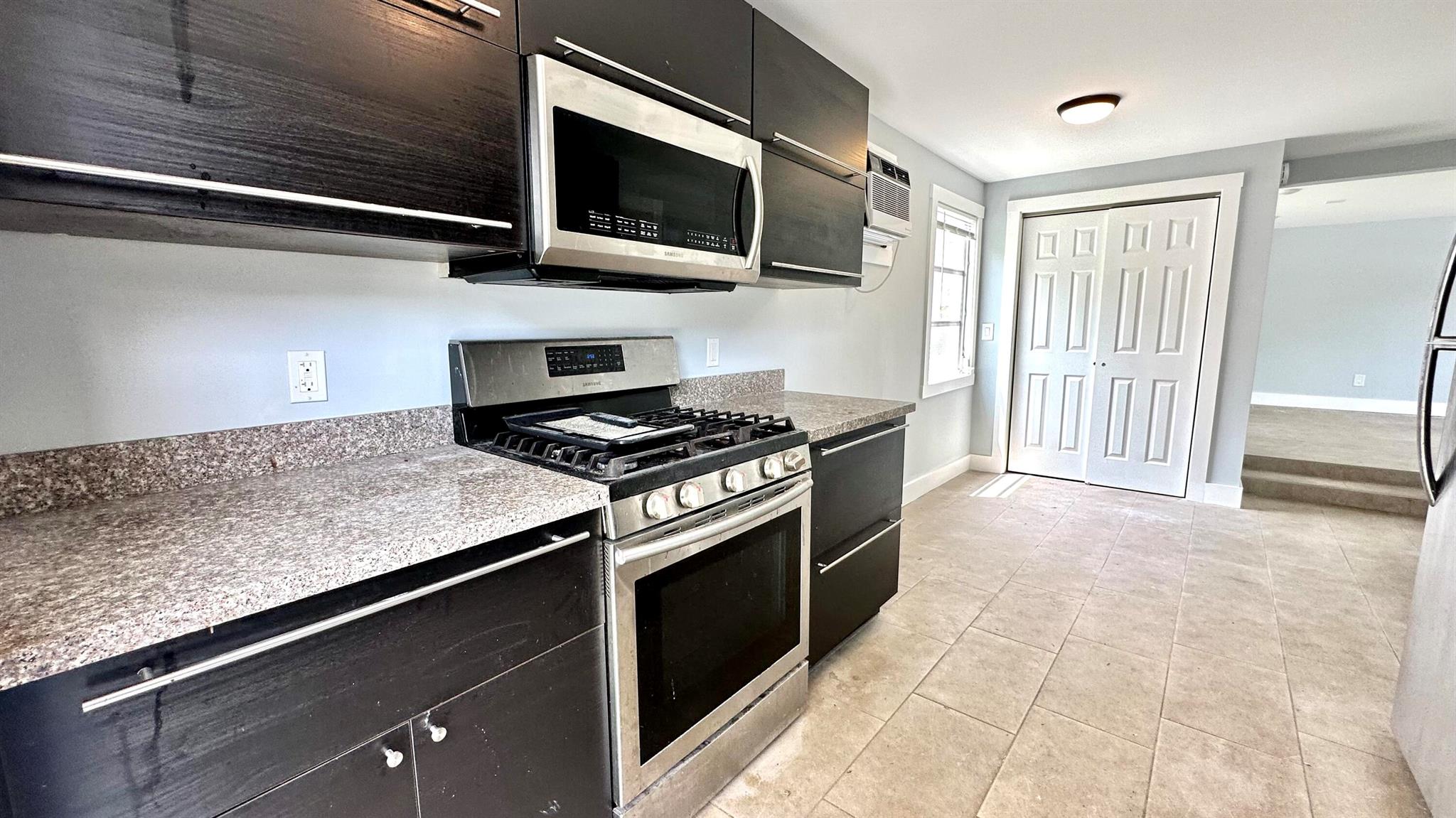 LAKE WORTH TOWN OF - Residential Lease