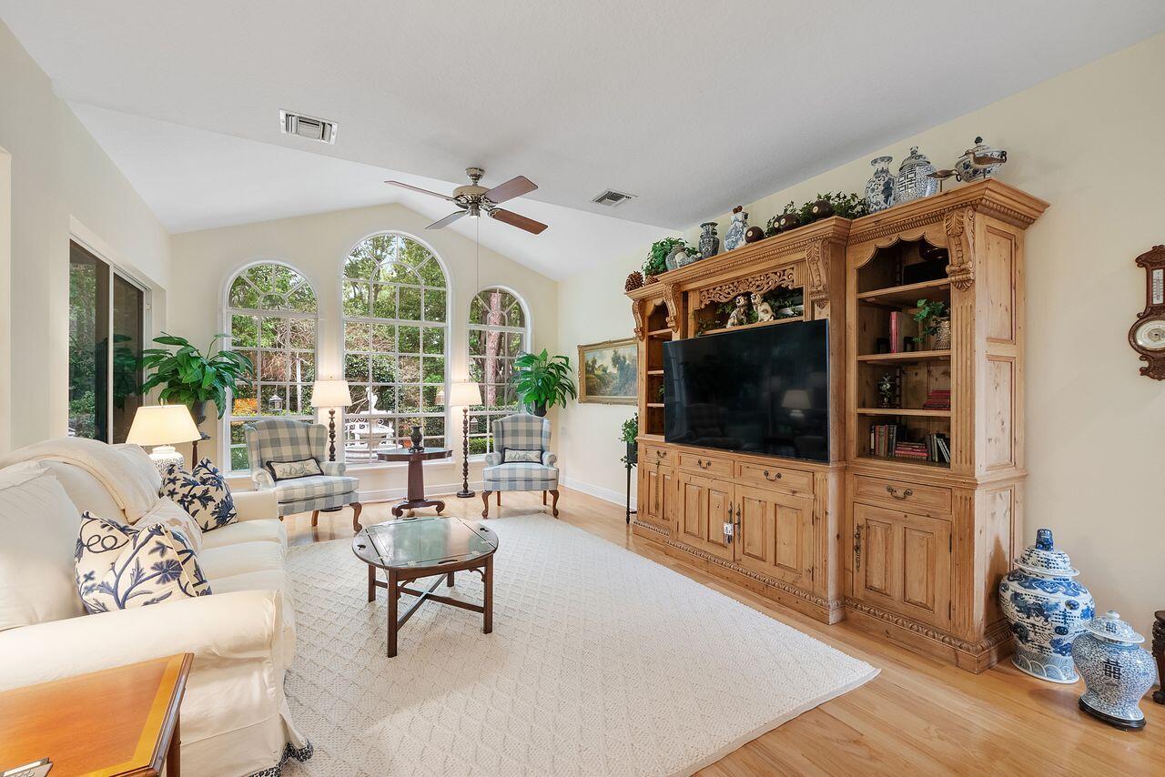 SANCTUARY 2 - Residential