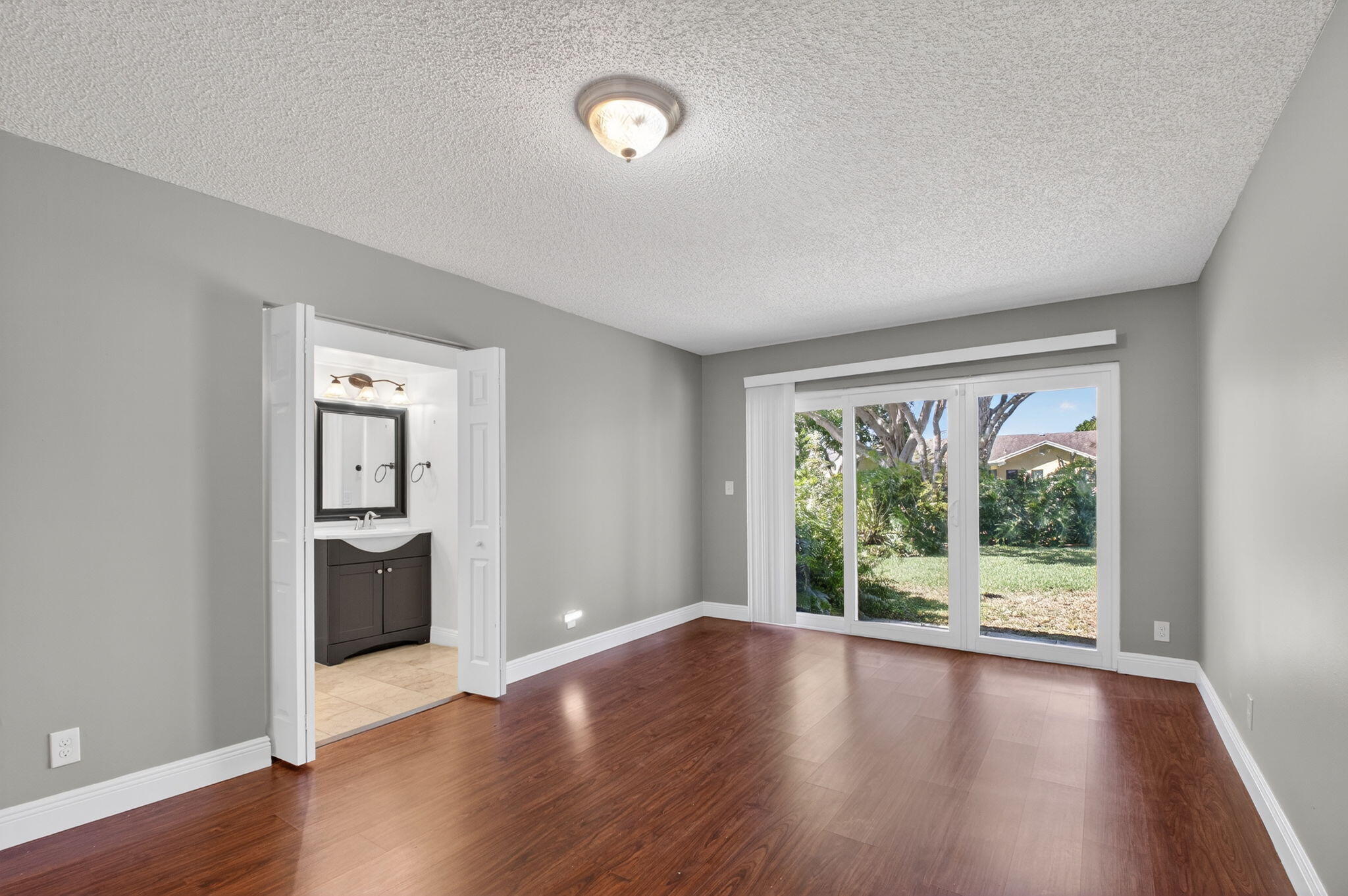 RIVIERA - Residential