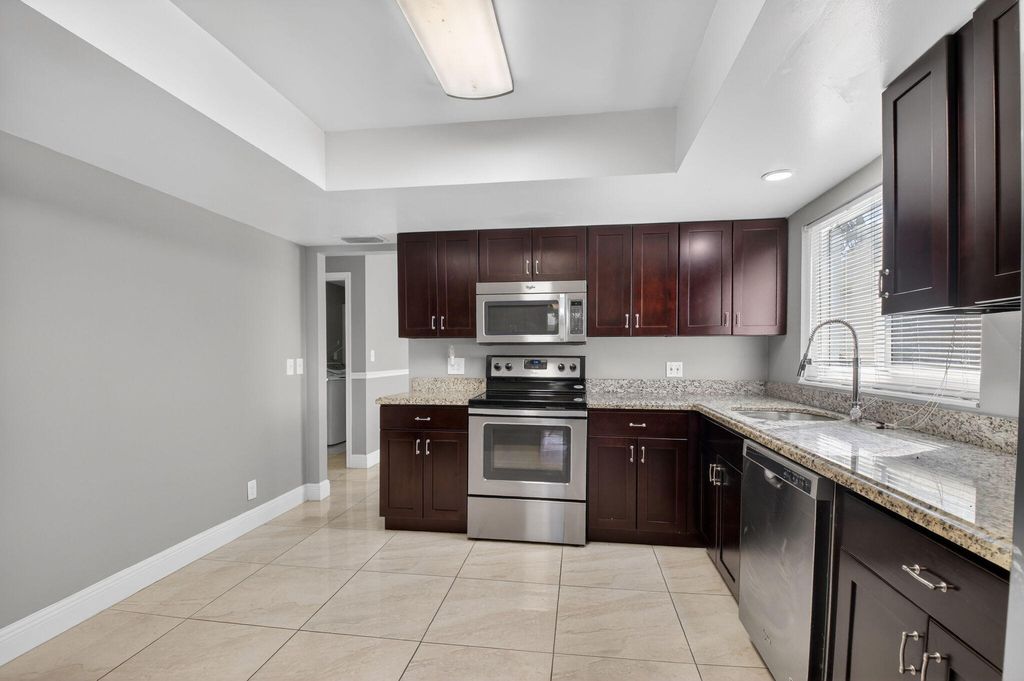 Photo of 18093 104th Terrace S, Boca Raton, FL 33498 (MLS # R11166500)