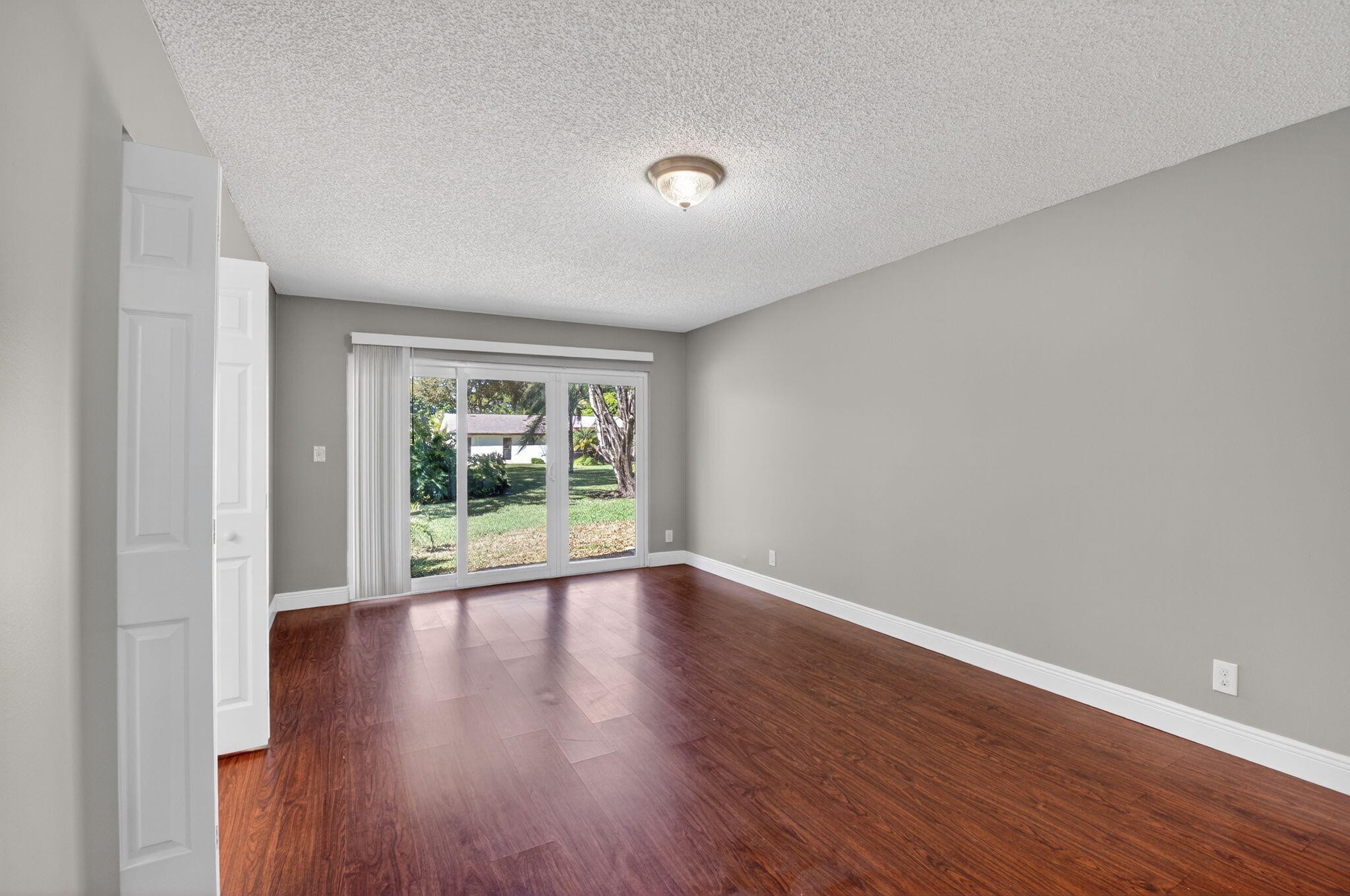 RIVIERA - Residential