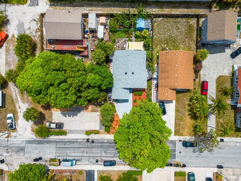 A home in Lake Worth Beach