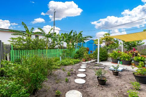 A home in Lake Worth Beach