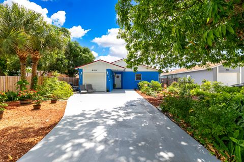 A home in Lake Worth Beach