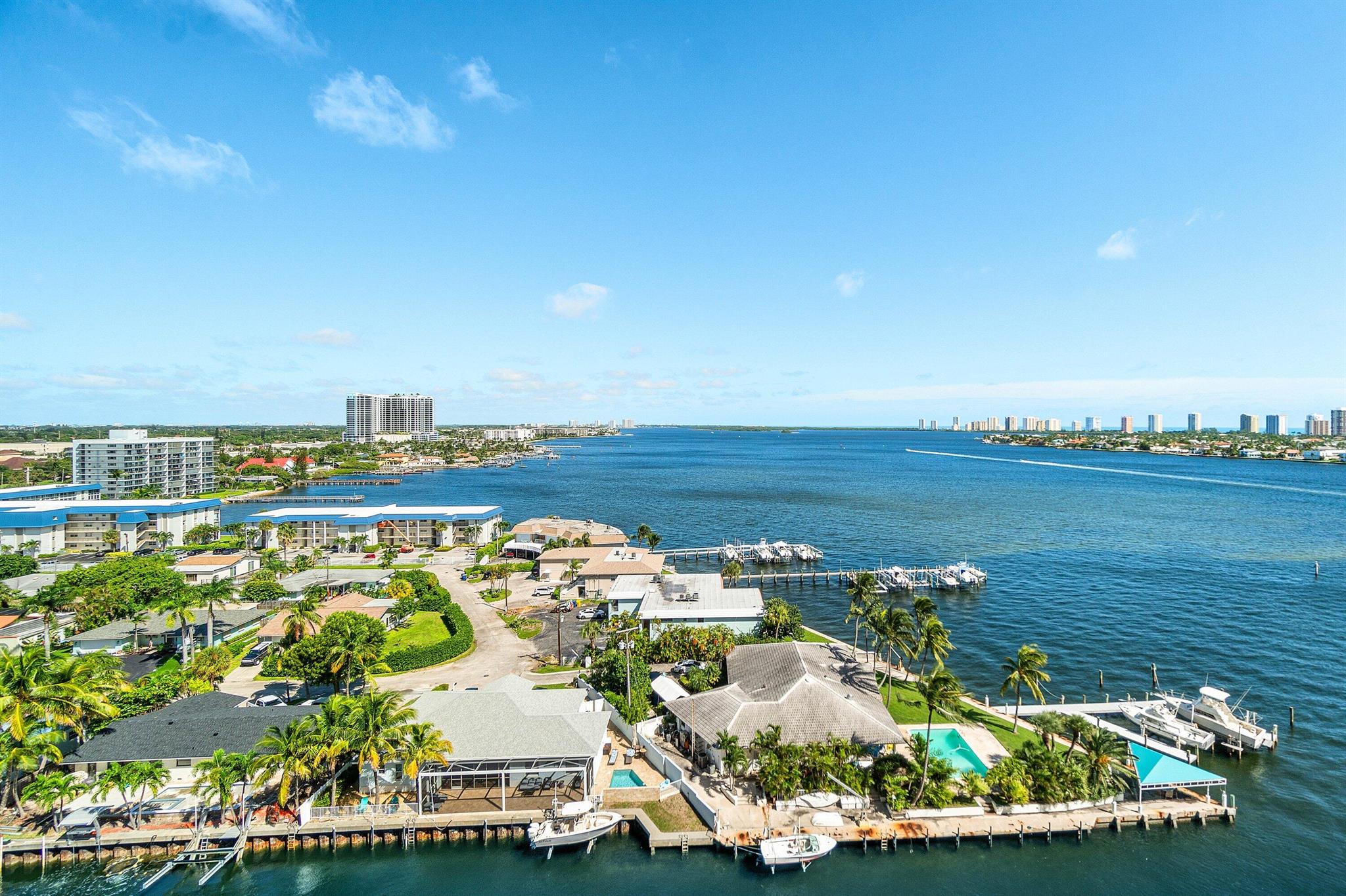 MARINA GRANDE RIVIERA BEA - Residential