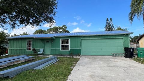 A home in Port St Lucie