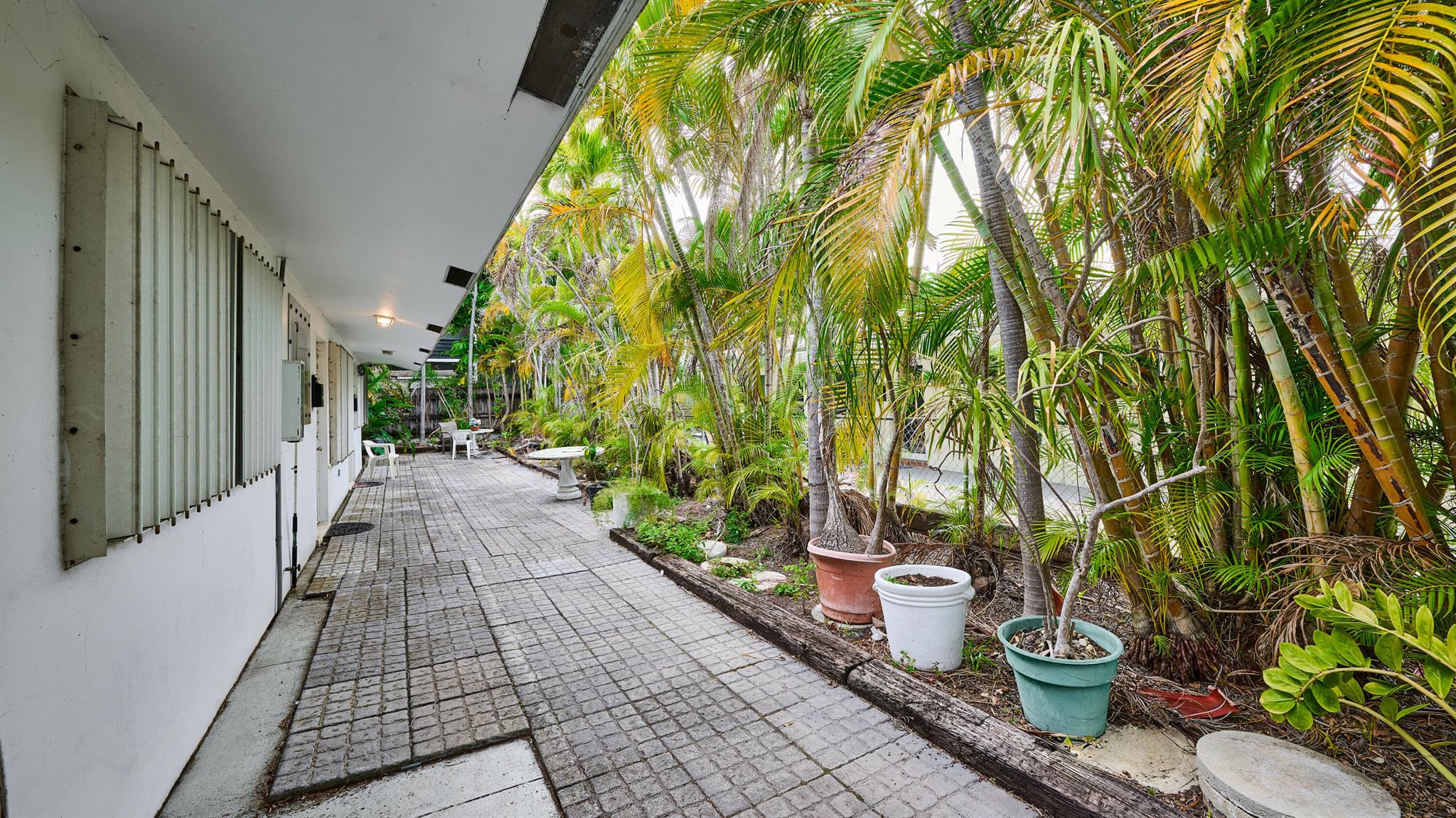 317 SE 12th Avenue 1-2
