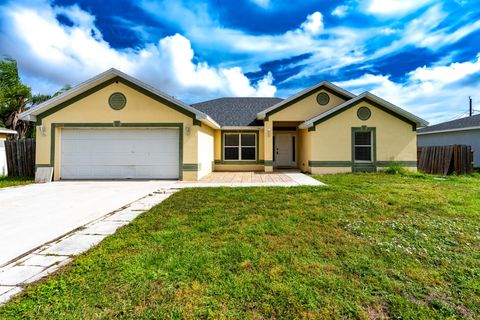 A home in Port St Lucie