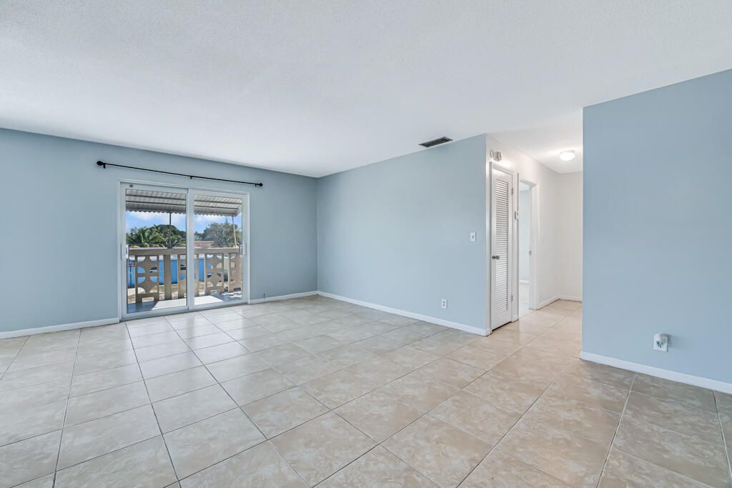 Photo of 606 S C Street #204, Lake Worth Beach, FL 33460 (MLS # R11161247)