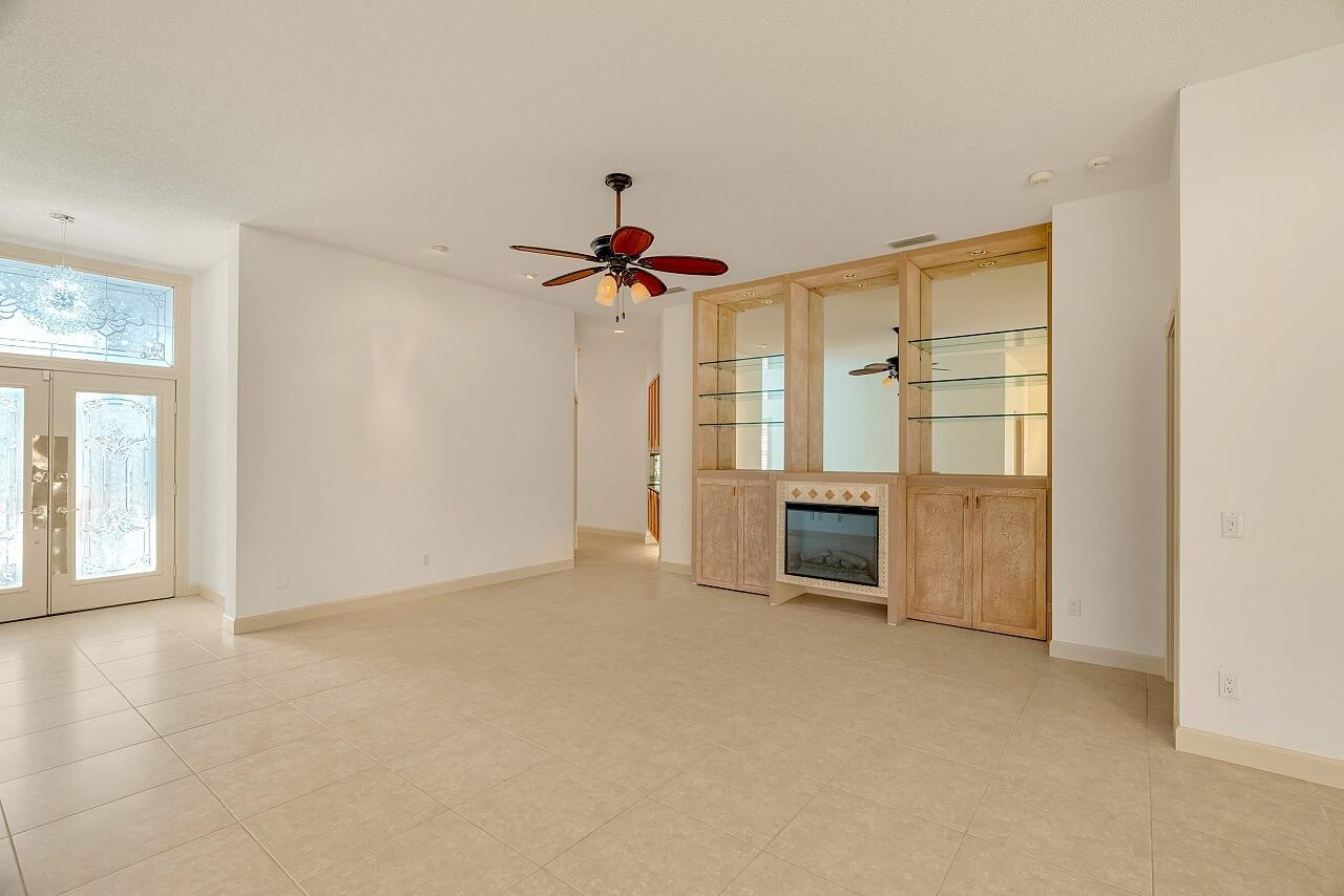 The MEADOWS AT MARTIN DOWNS - Residential