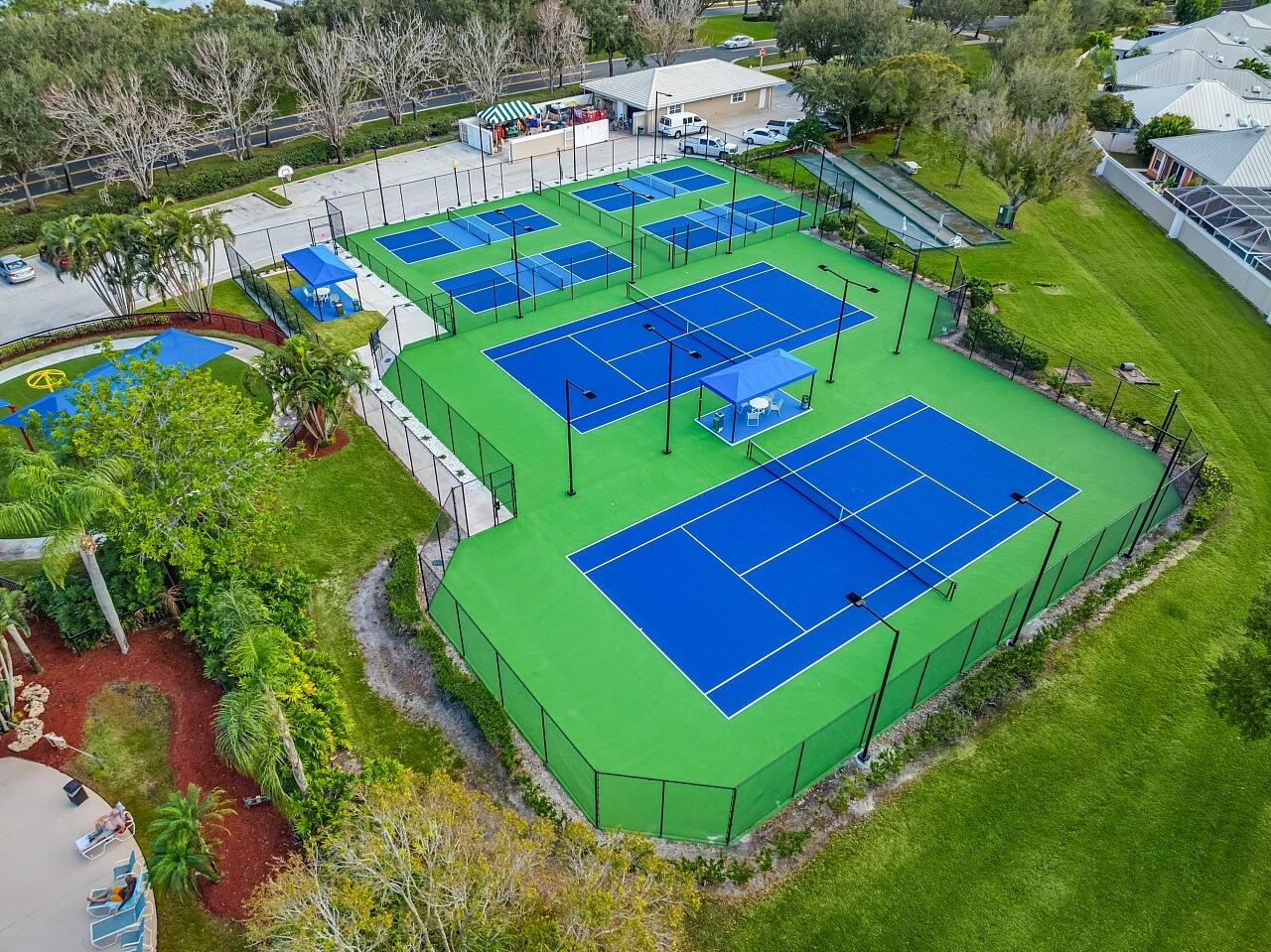 The MEADOWS AT MARTIN DOWNS - Residential