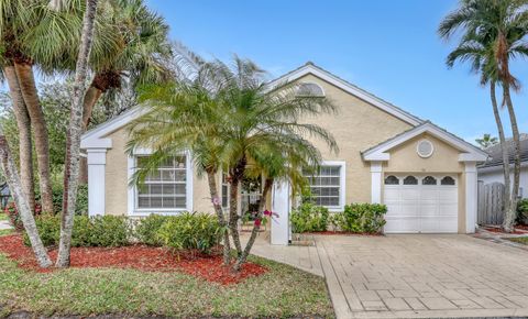 Photo of 46 Governors Court, Palm Beach Gardens, FL 33418 (MLS # R11159505)