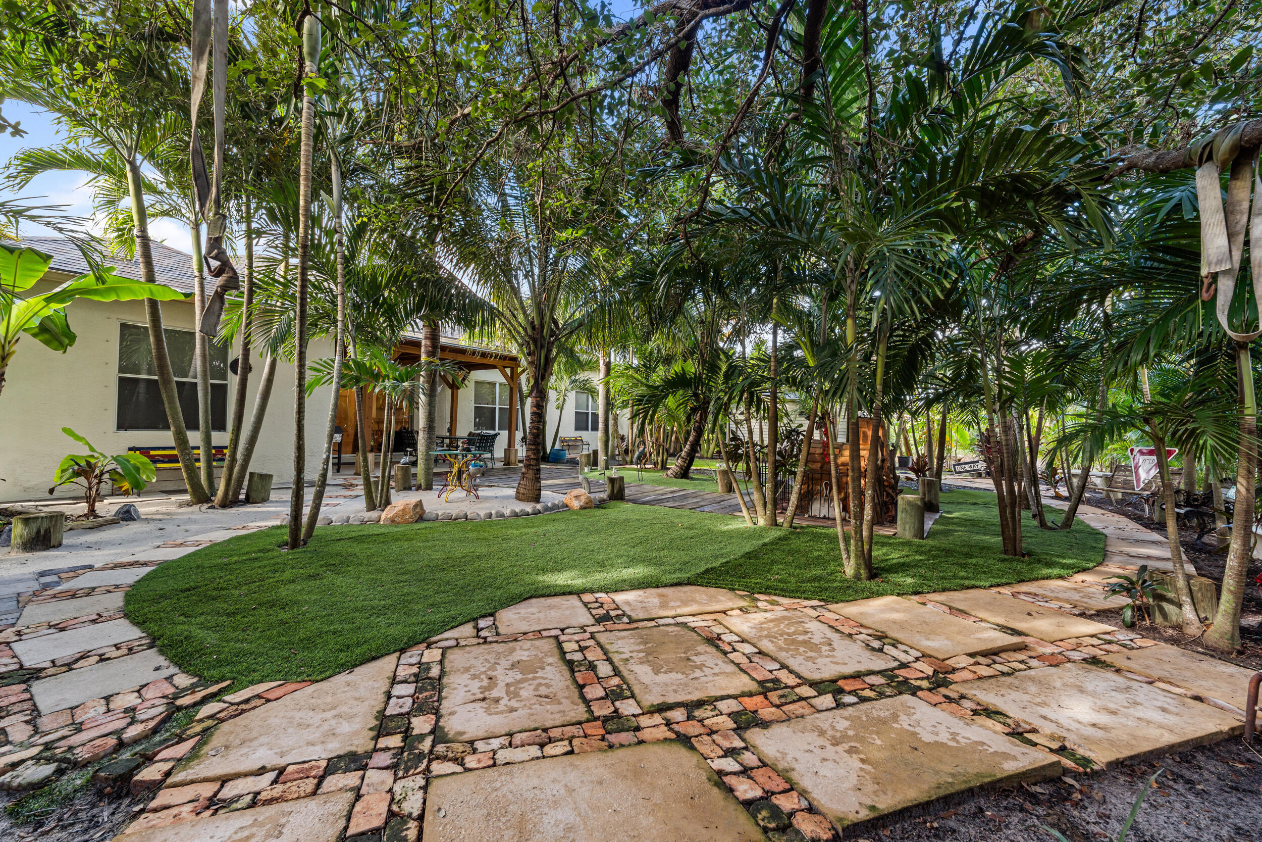 PORT ST LUCIE SECTION 33 - Residential