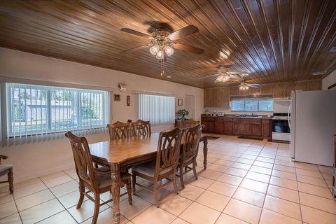 A home in Okeechobee