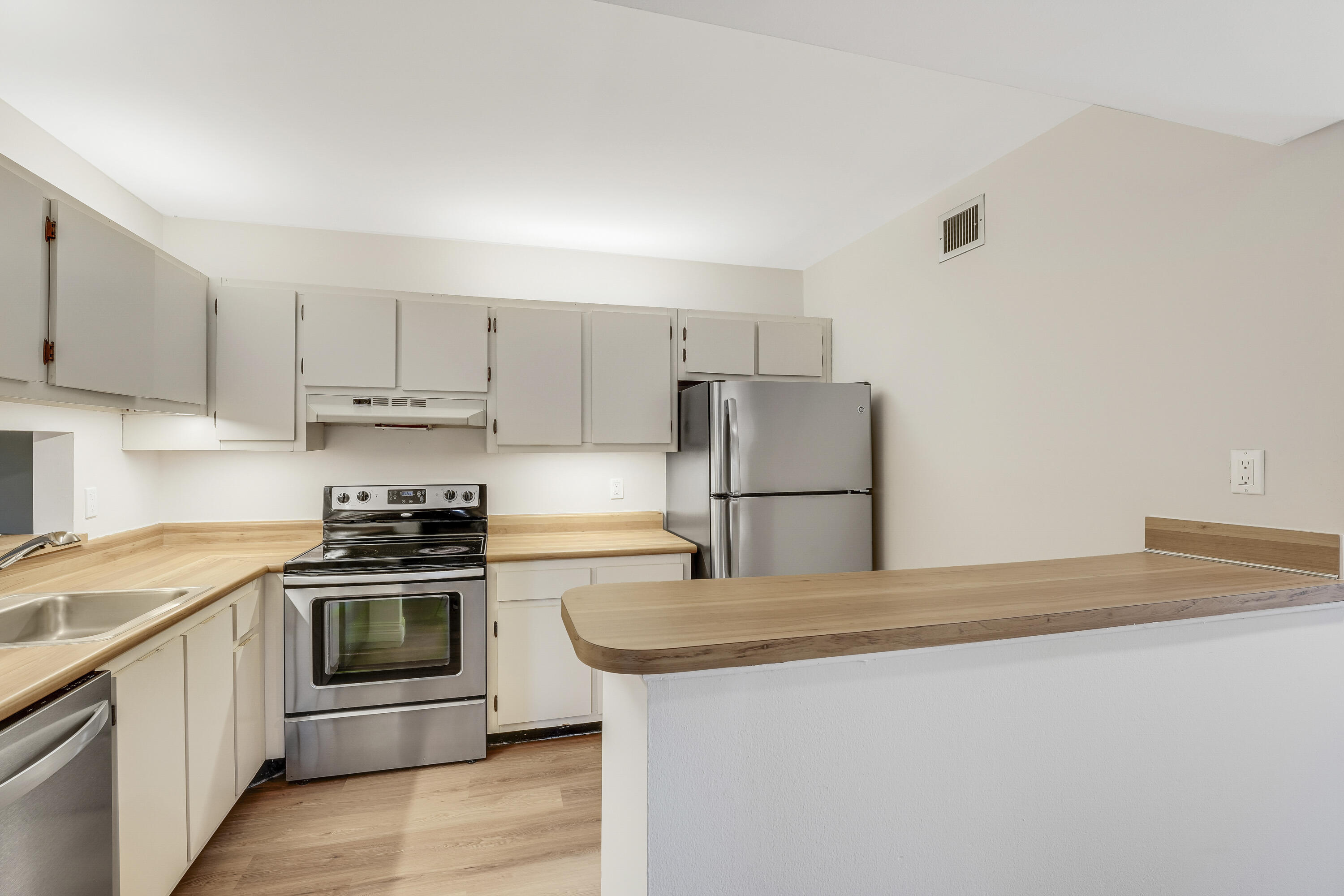 CHASEWOOD OF JUPITER CONDO - Residential Lease