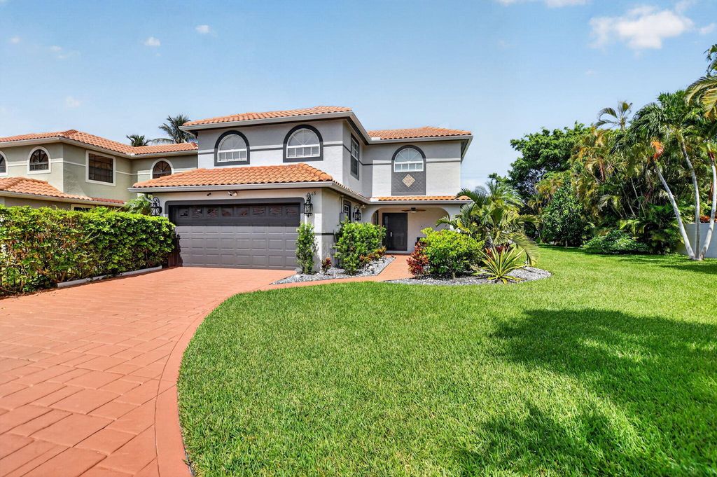 Photo of 9048 Villa Portofino Circle, Boca Raton, FL 33496 (MLS # B26042051)