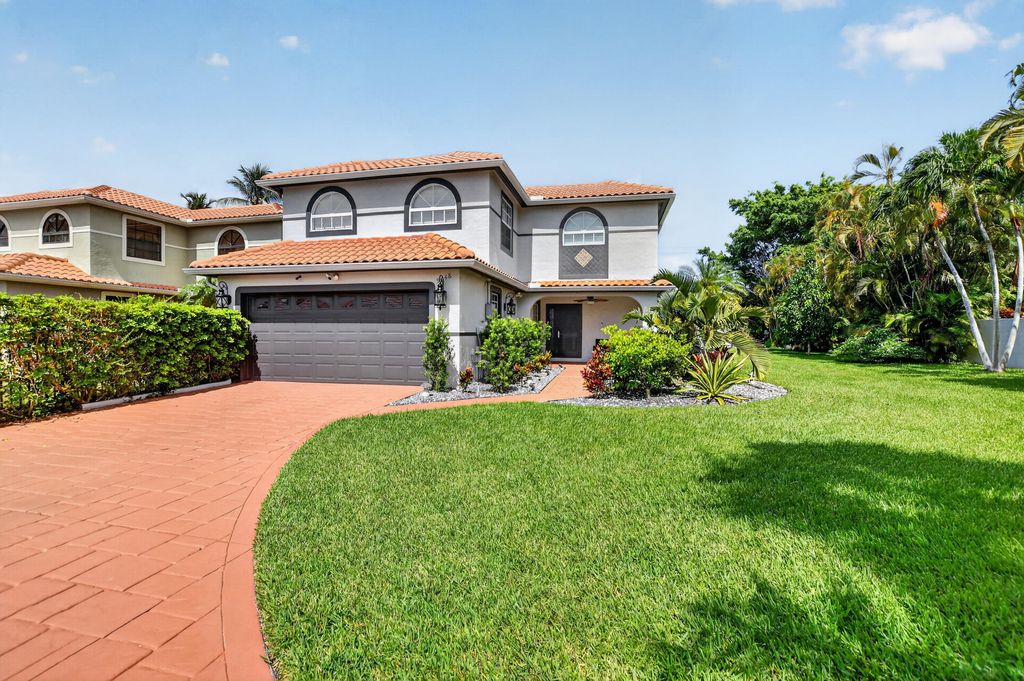 Photo of 9048 Villa Portofino Circle, Boca Raton, FL 33496 (MLS # B26042051)