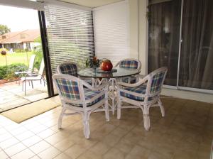 FOUNTAINS OF PALM BEACH CONDO 8 - Residential