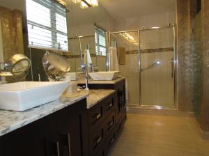 FOUNTAINS OF PALM BEACH CONDO 8 - Residential