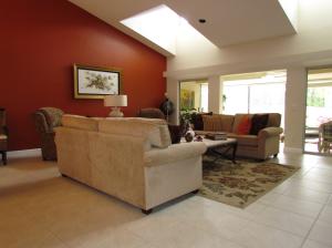 FOUNTAINS OF PALM BEACH CONDO 8 - Residential