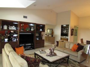 FOUNTAINS OF PALM BEACH CONDO 8 - Residential