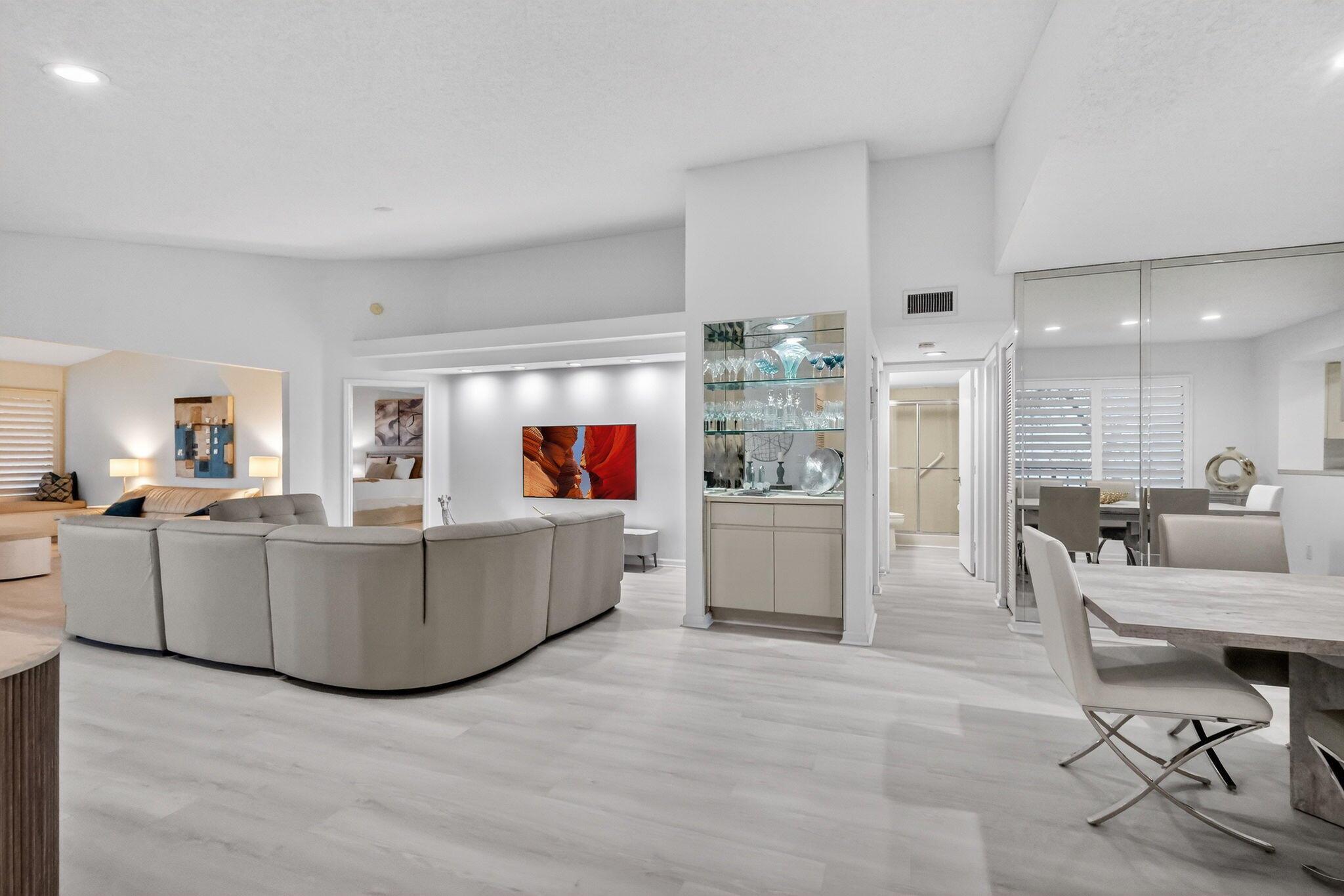 GLENEAGLES CONDO V - Residential Lease