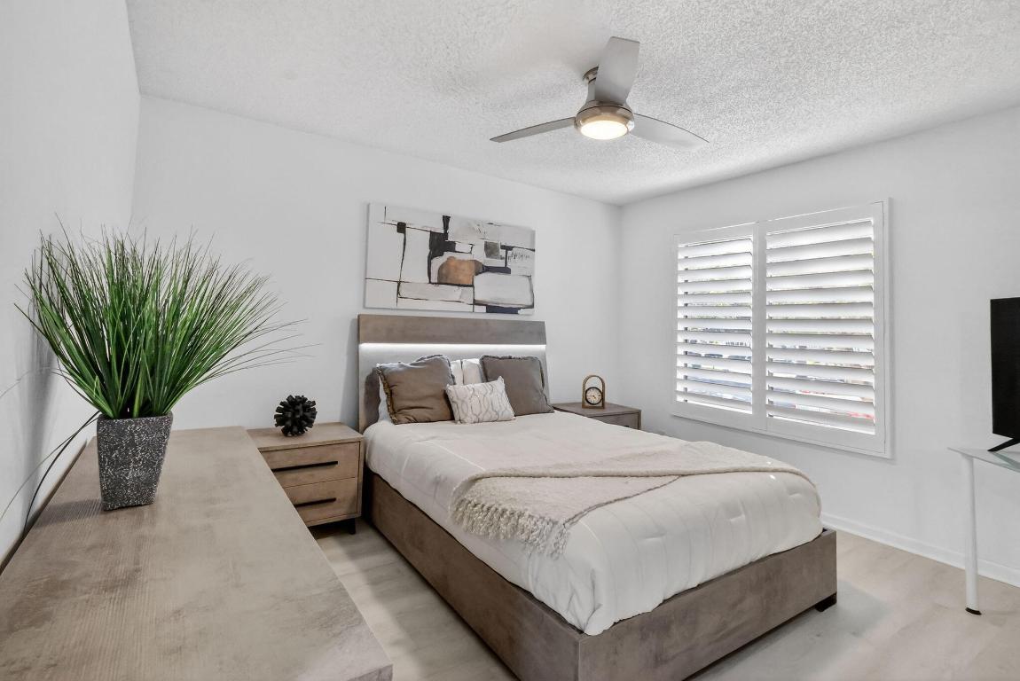 GLENEAGLES CONDO V - Residential Lease