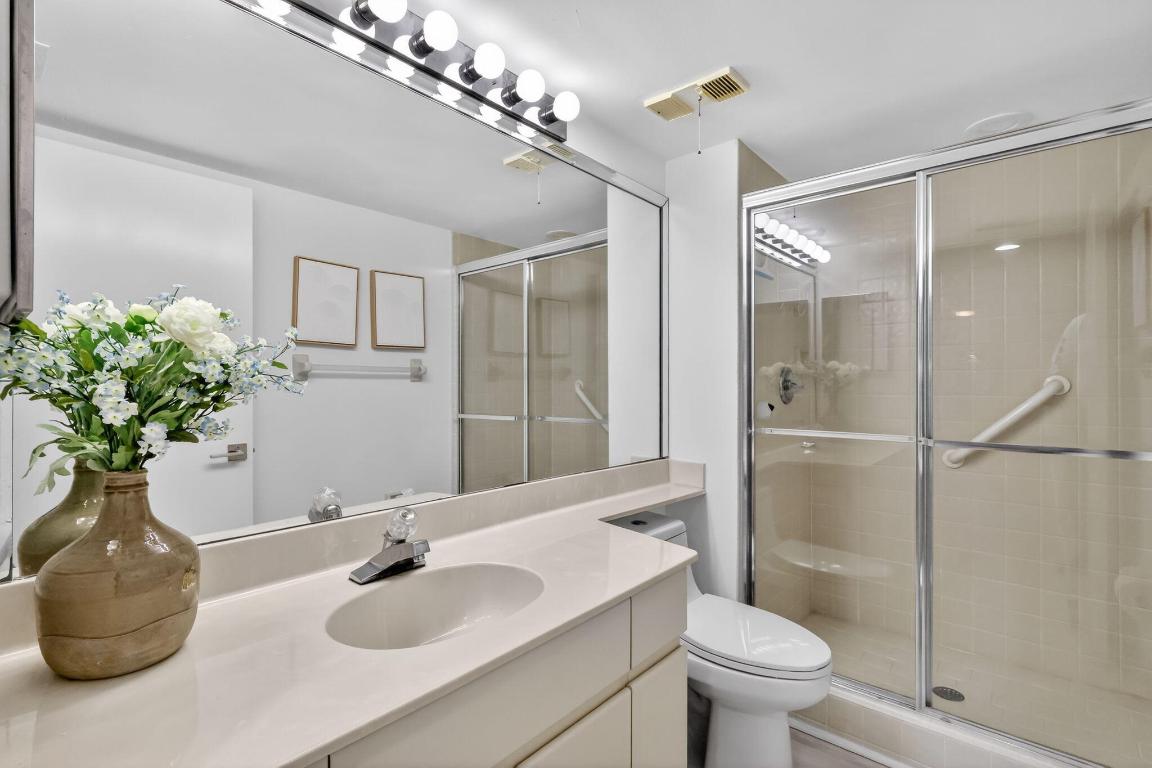 GLENEAGLES CONDO V - Residential Lease