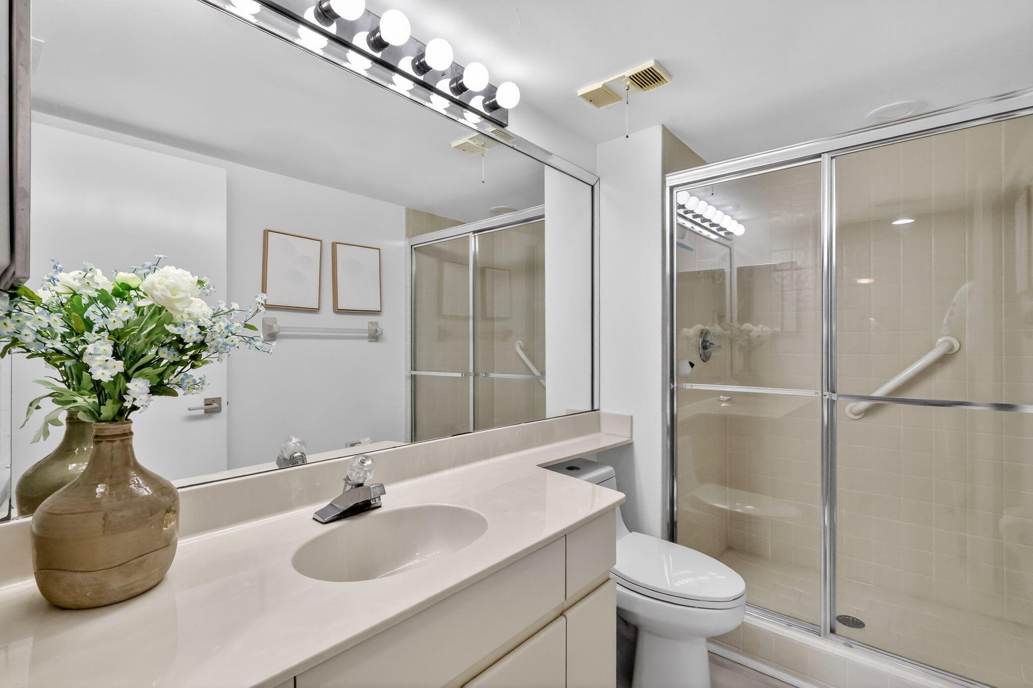 GLENEAGLES CONDO V - Residential Lease