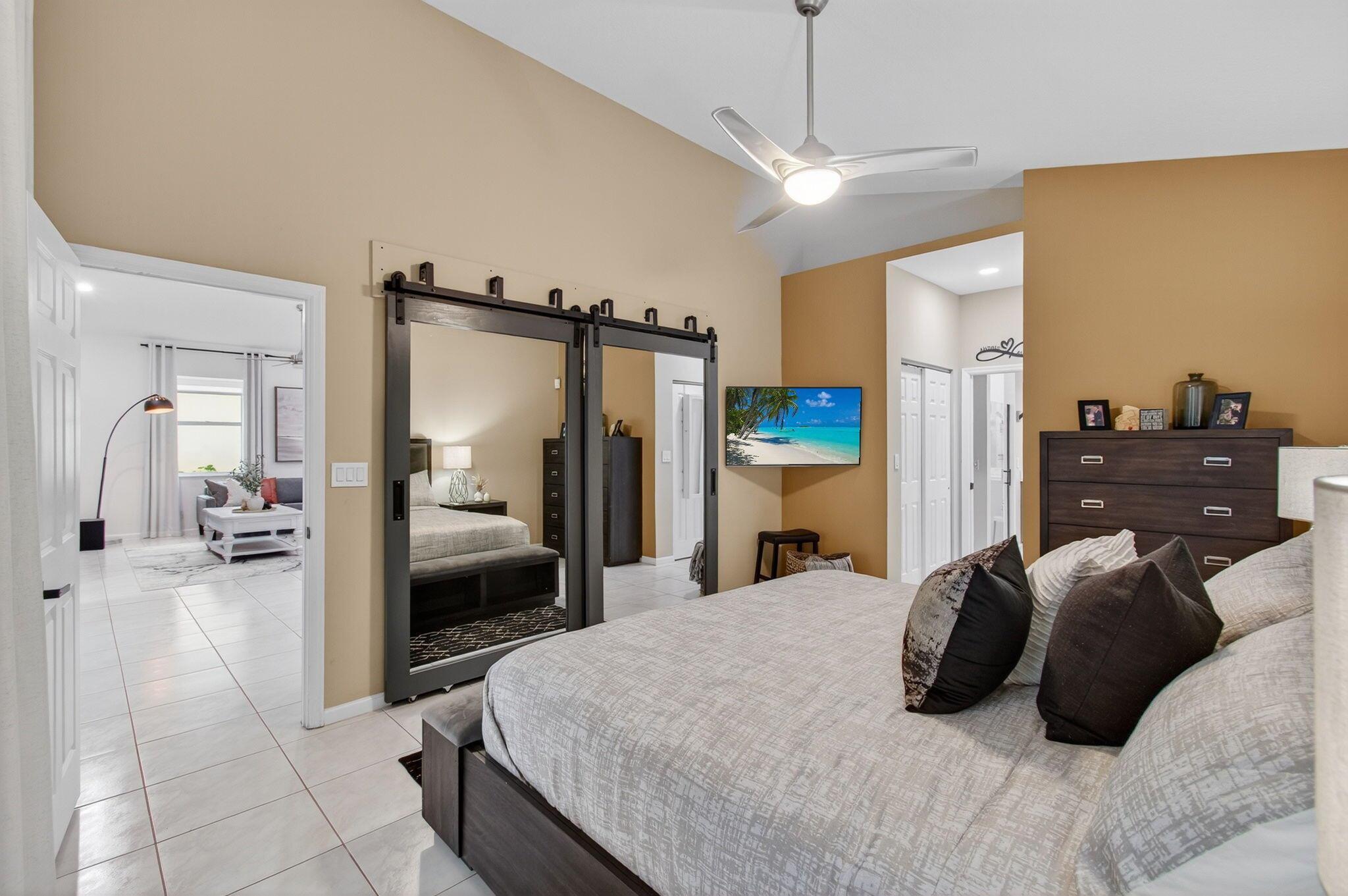 GATEWAY GARDENS - Residential