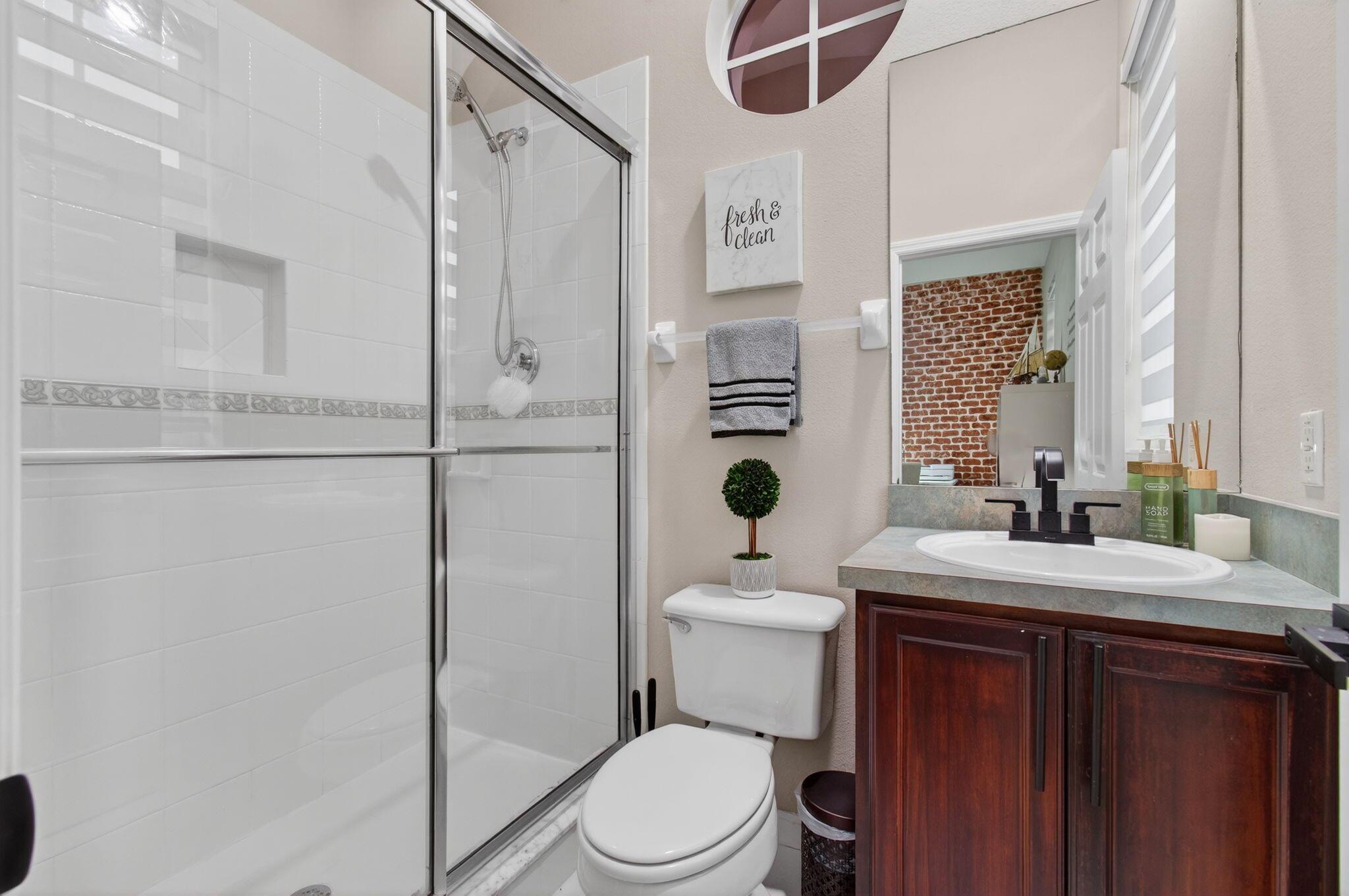 GATEWAY GARDENS - Residential