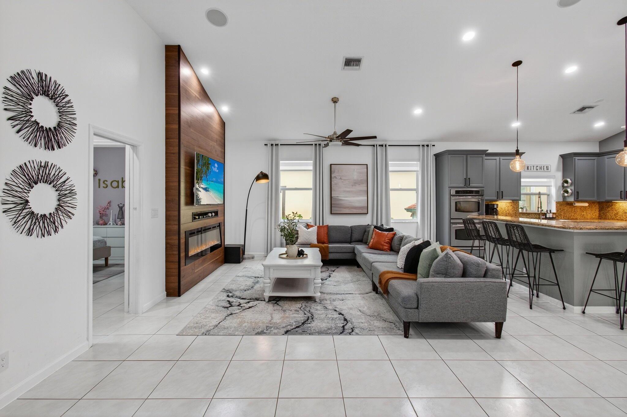GATEWAY GARDENS - Residential
