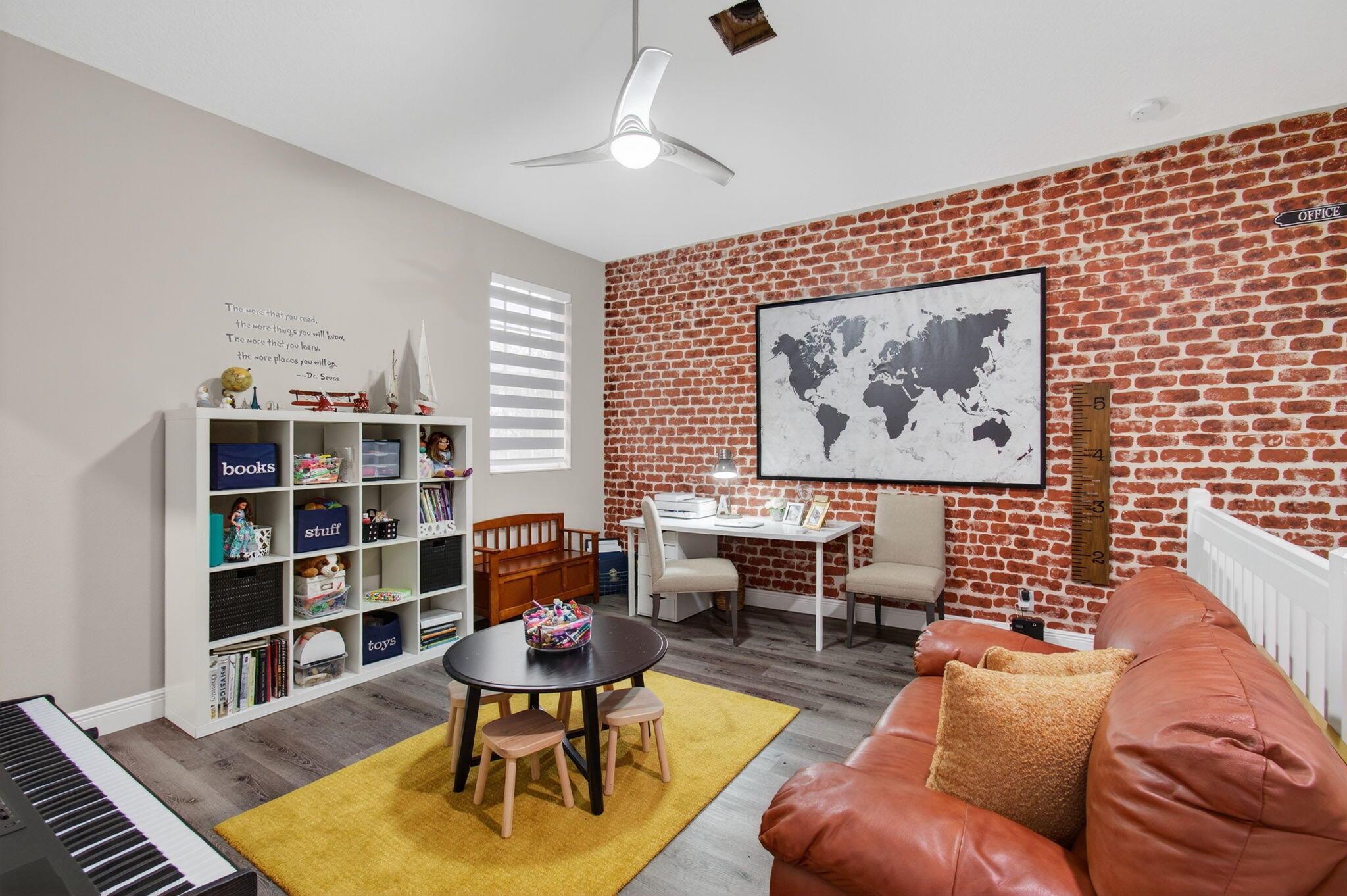GATEWAY GARDENS - Residential