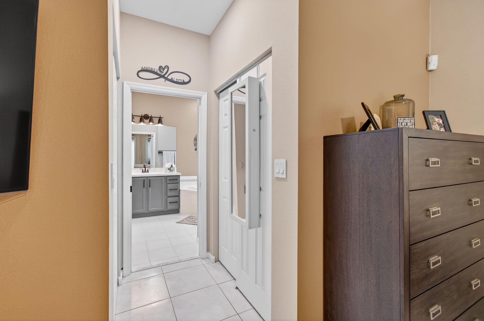 GATEWAY GARDENS - Residential