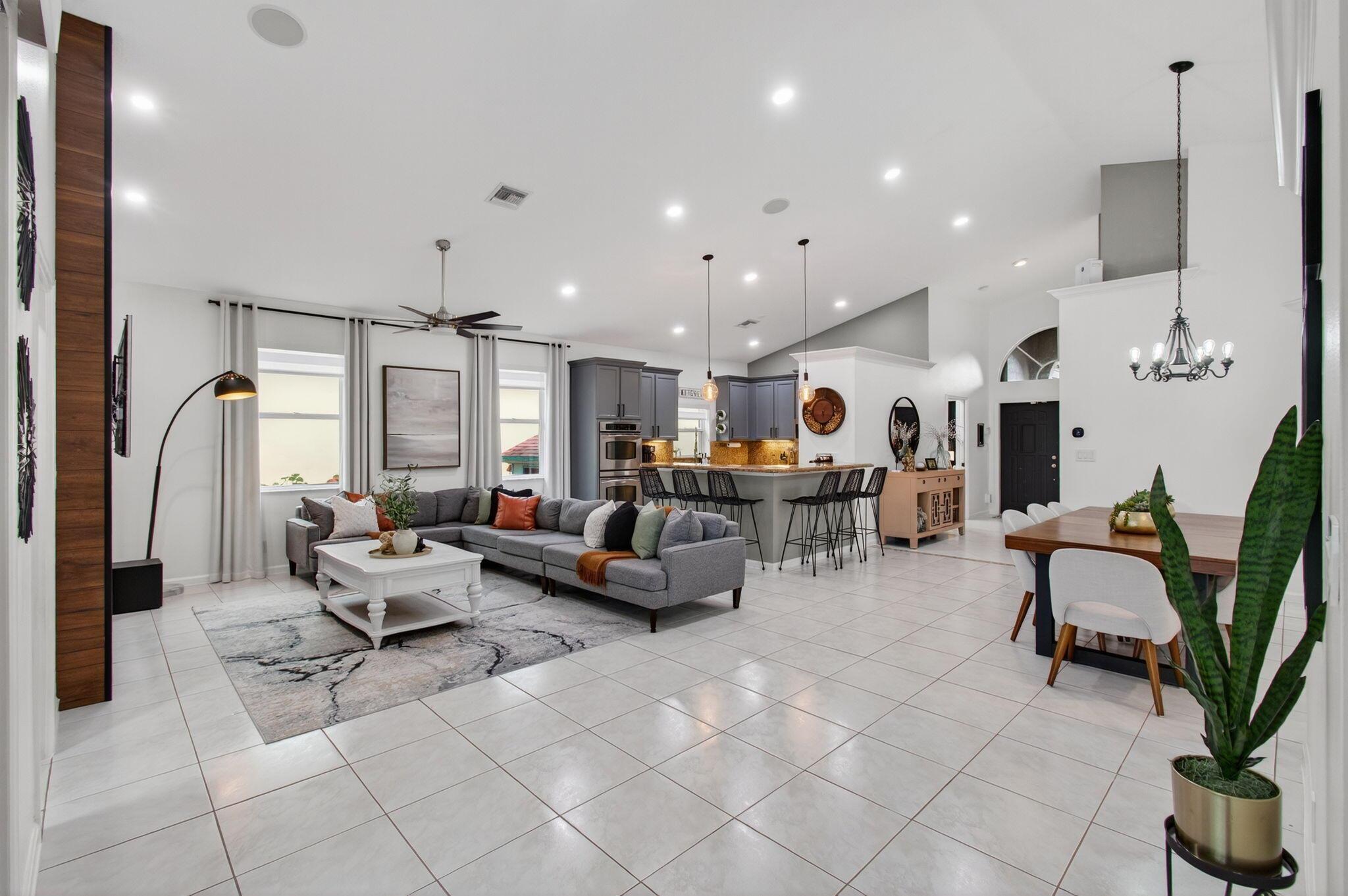 GATEWAY GARDENS - Residential