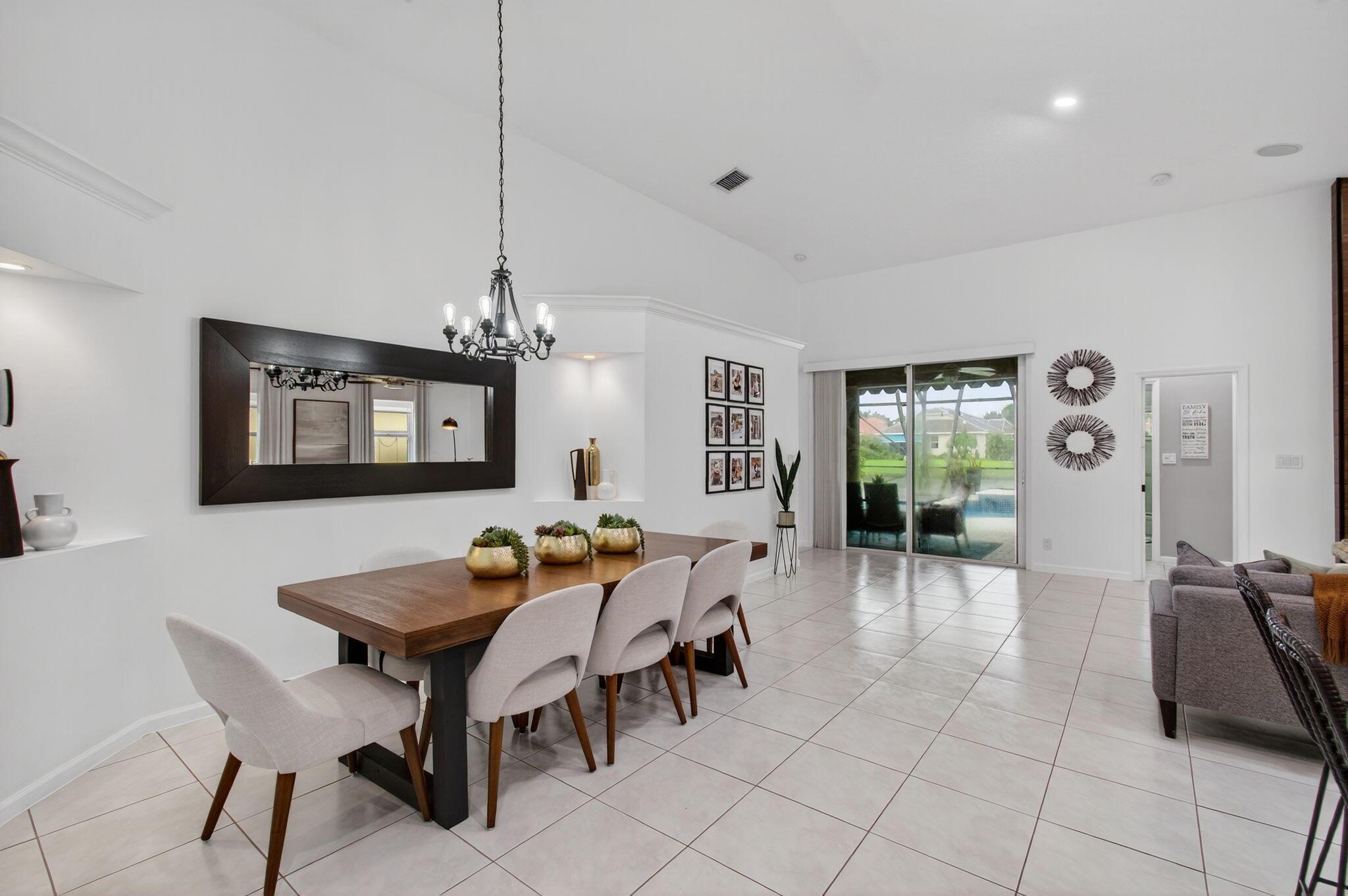 GATEWAY GARDENS - Residential