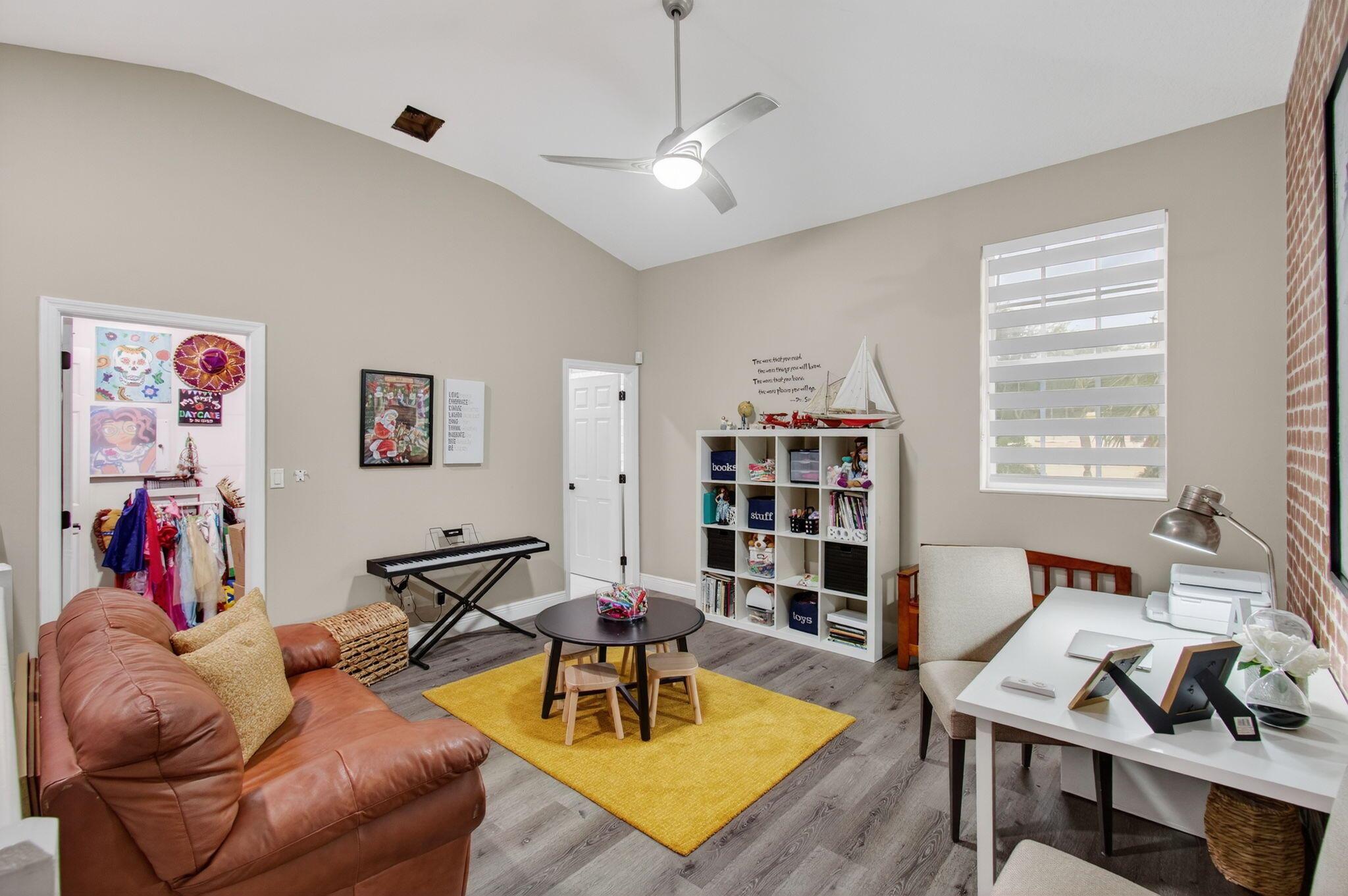 GATEWAY GARDENS - Residential