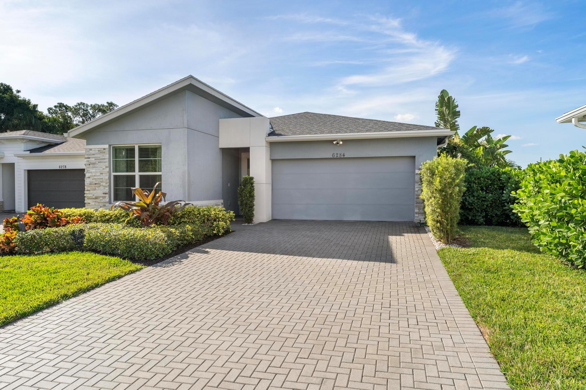 POINTE OF WOODS PUD - Residential