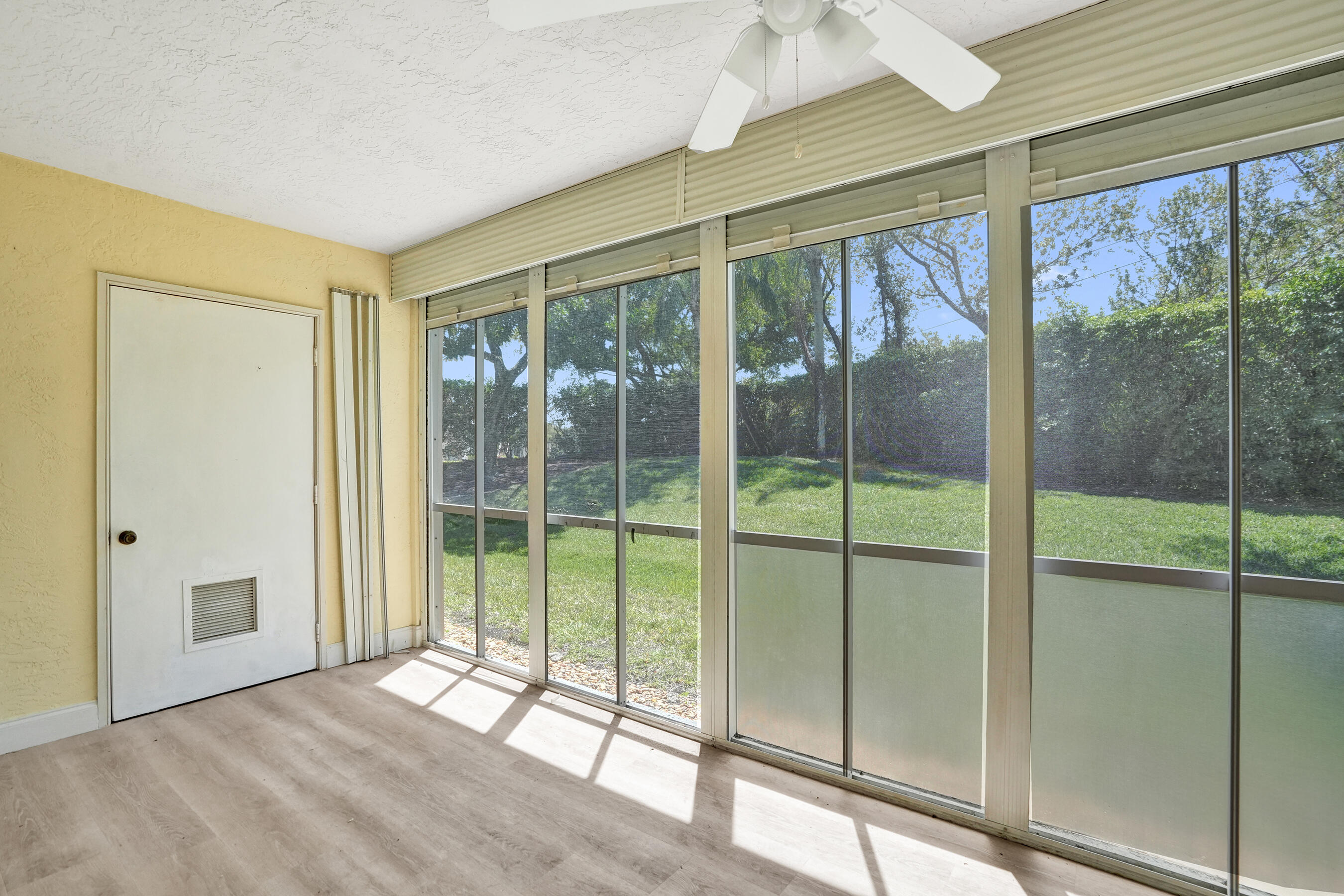 TRENT CONDOMINIUM - Residential