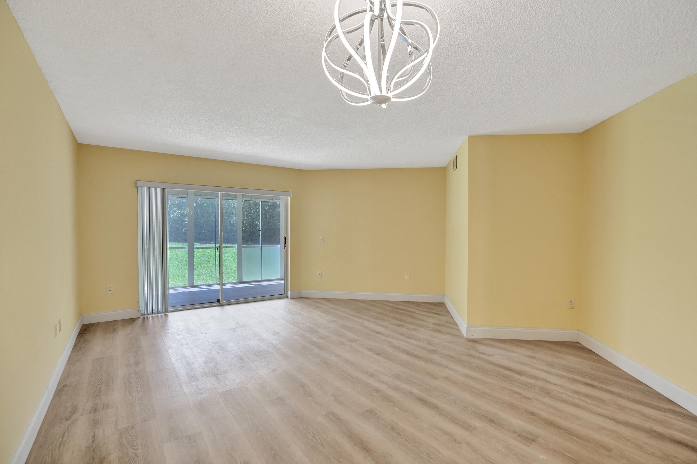 TRENT CONDOMINIUM - Residential