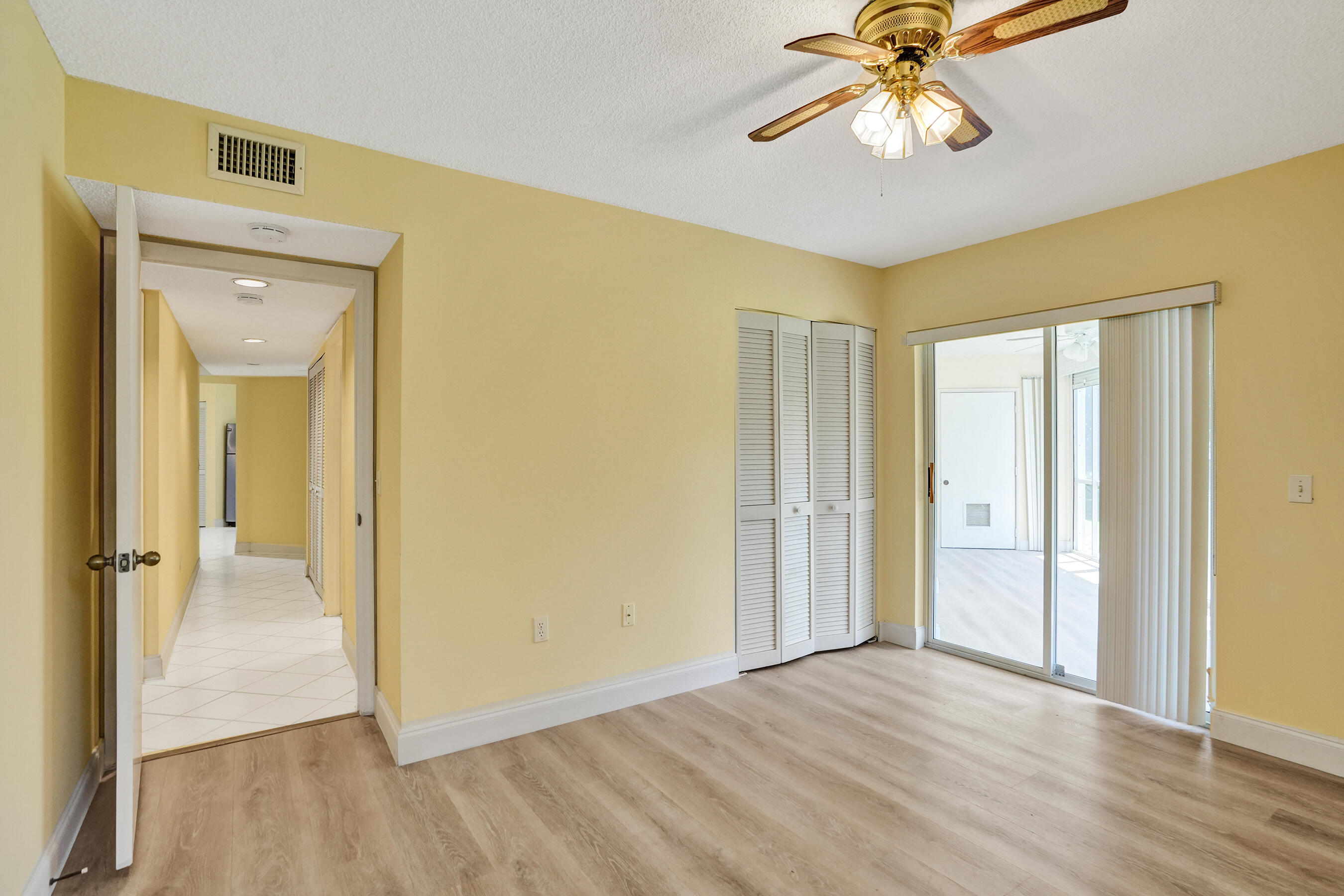 TRENT CONDOMINIUM - Residential