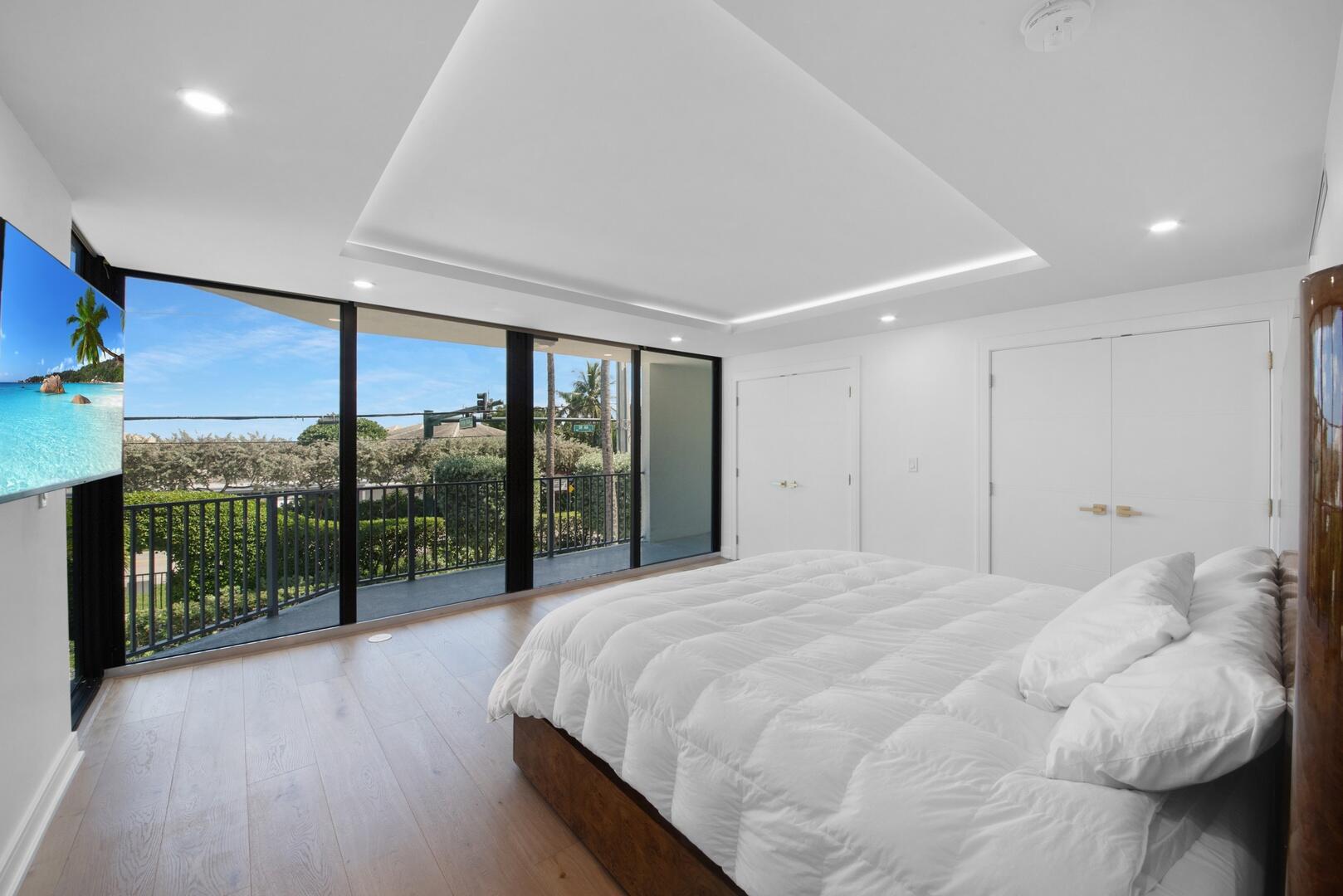 EIGHT HUNDRED OCEAN PLACE - Residential