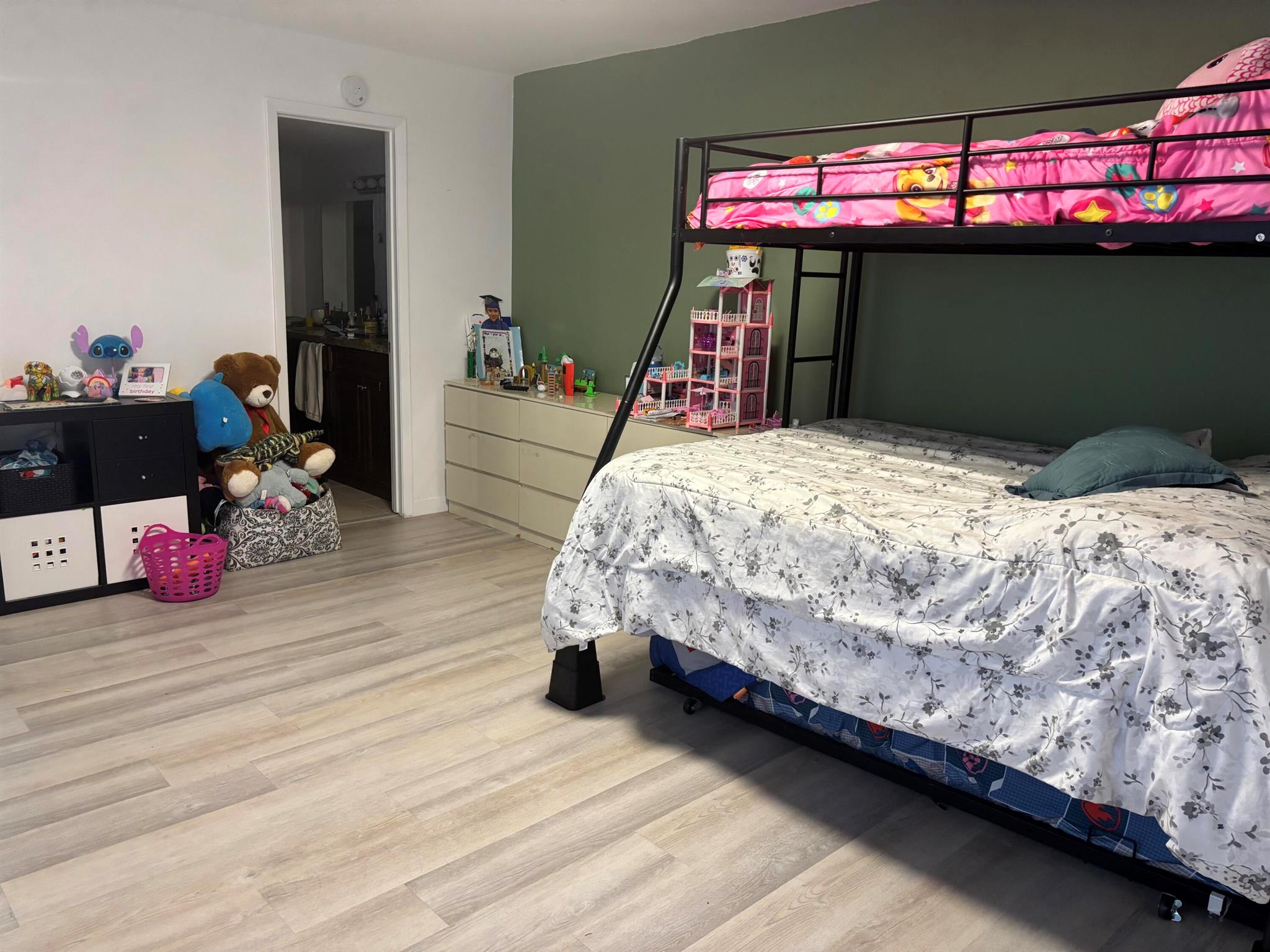 LAKE COLONY PH 1 - Residential